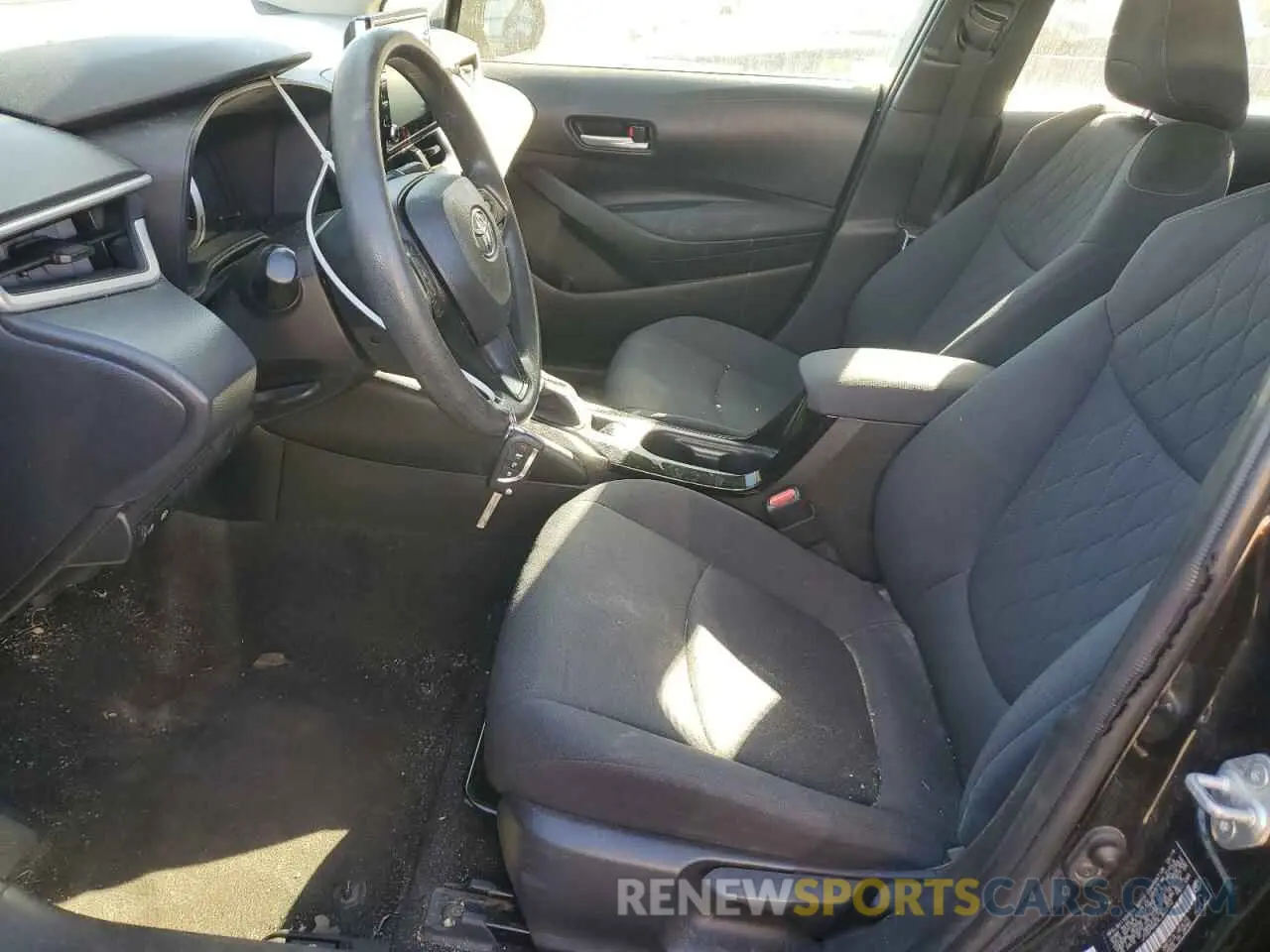 7 Photograph of a damaged car JTDEPRAEXLJ042710 TOYOTA COROLLA 2020