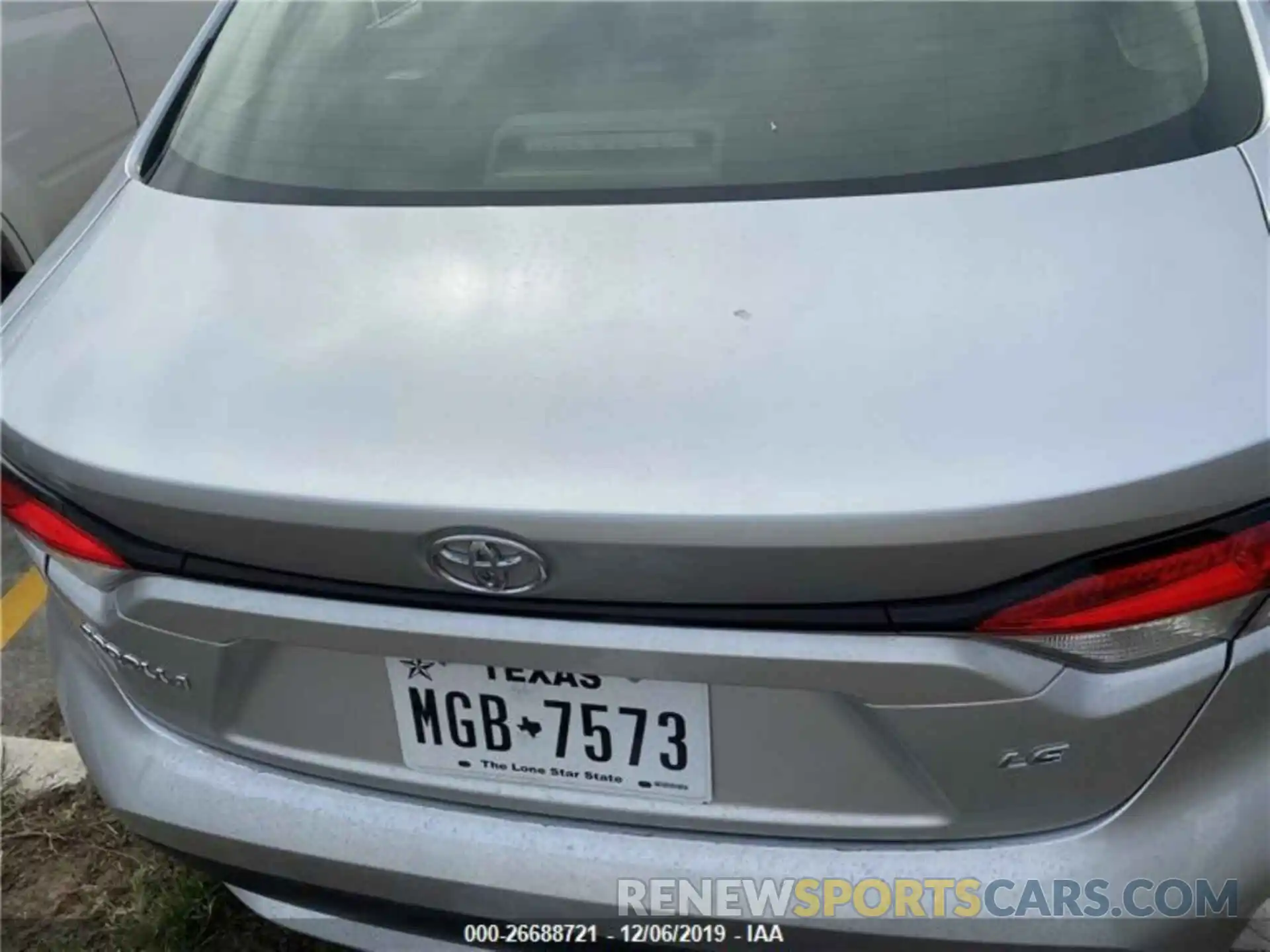 4 Photograph of a damaged car JTDEPRAEXLJ045476 TOYOTA COROLLA 2020