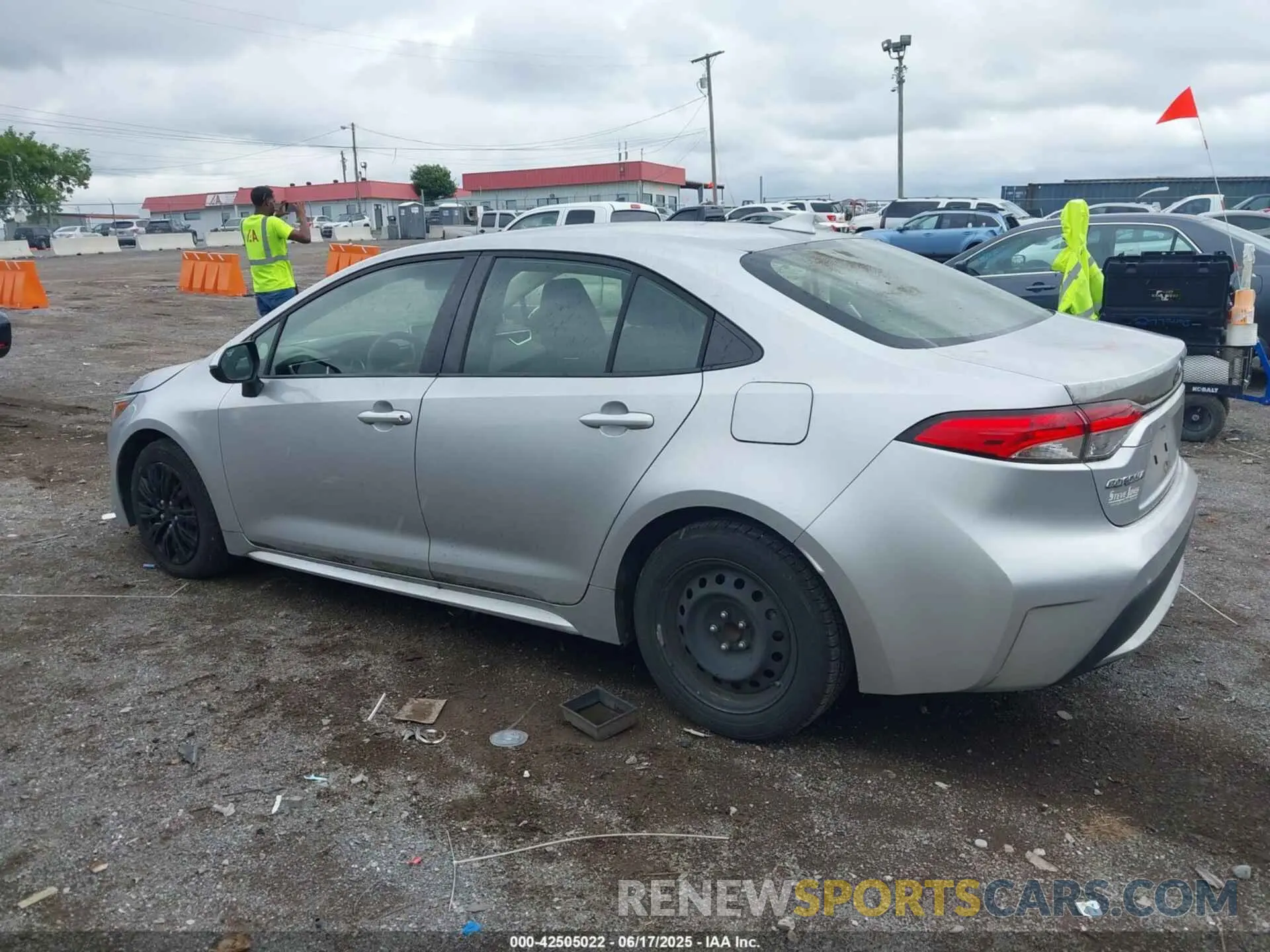 14 Photograph of a damaged car JTDEPRAEXLJ053500 TOYOTA COROLLA 2020