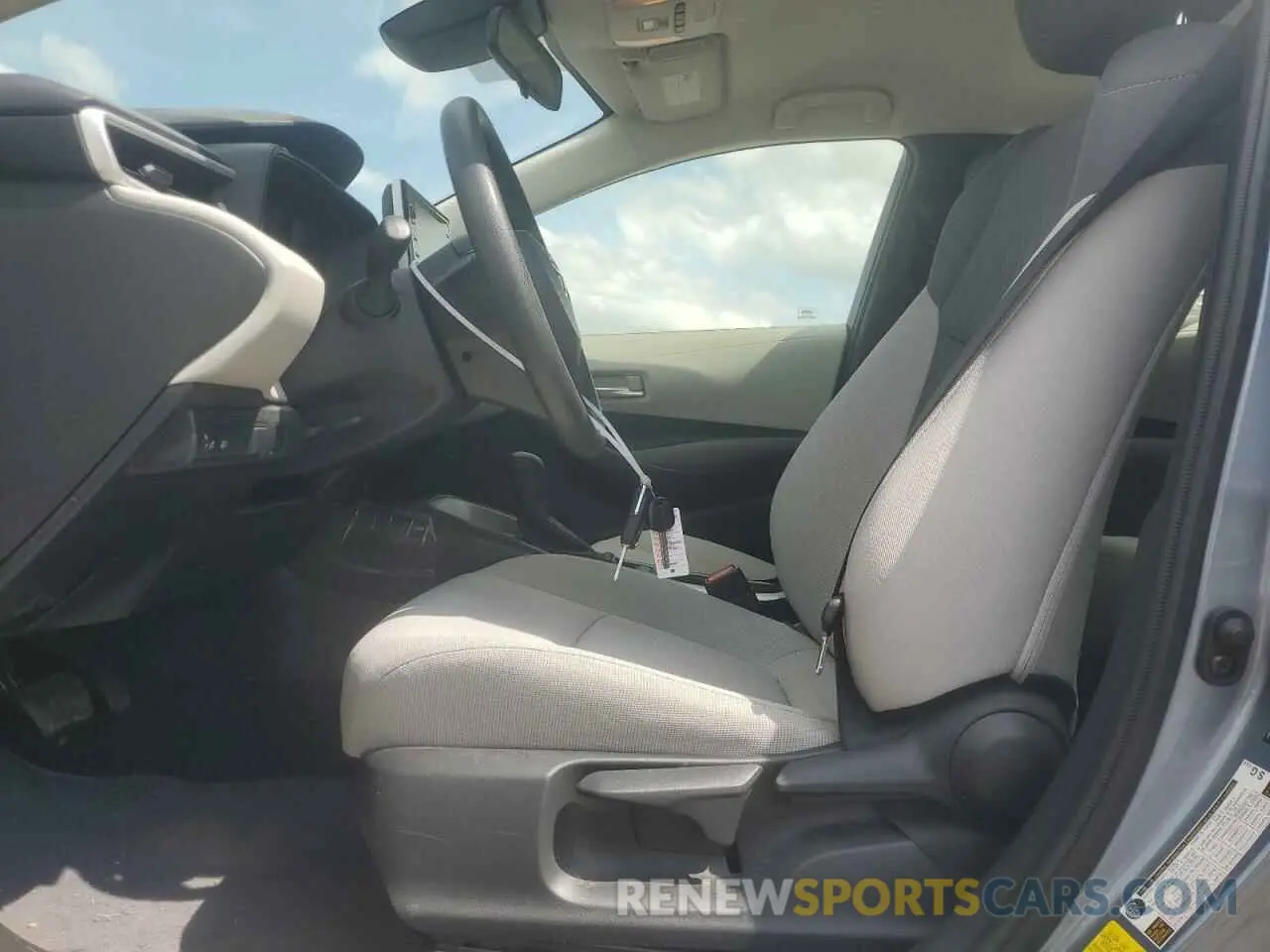 7 Photograph of a damaged car JTDEPRAEXLJ059829 TOYOTA COROLLA 2020