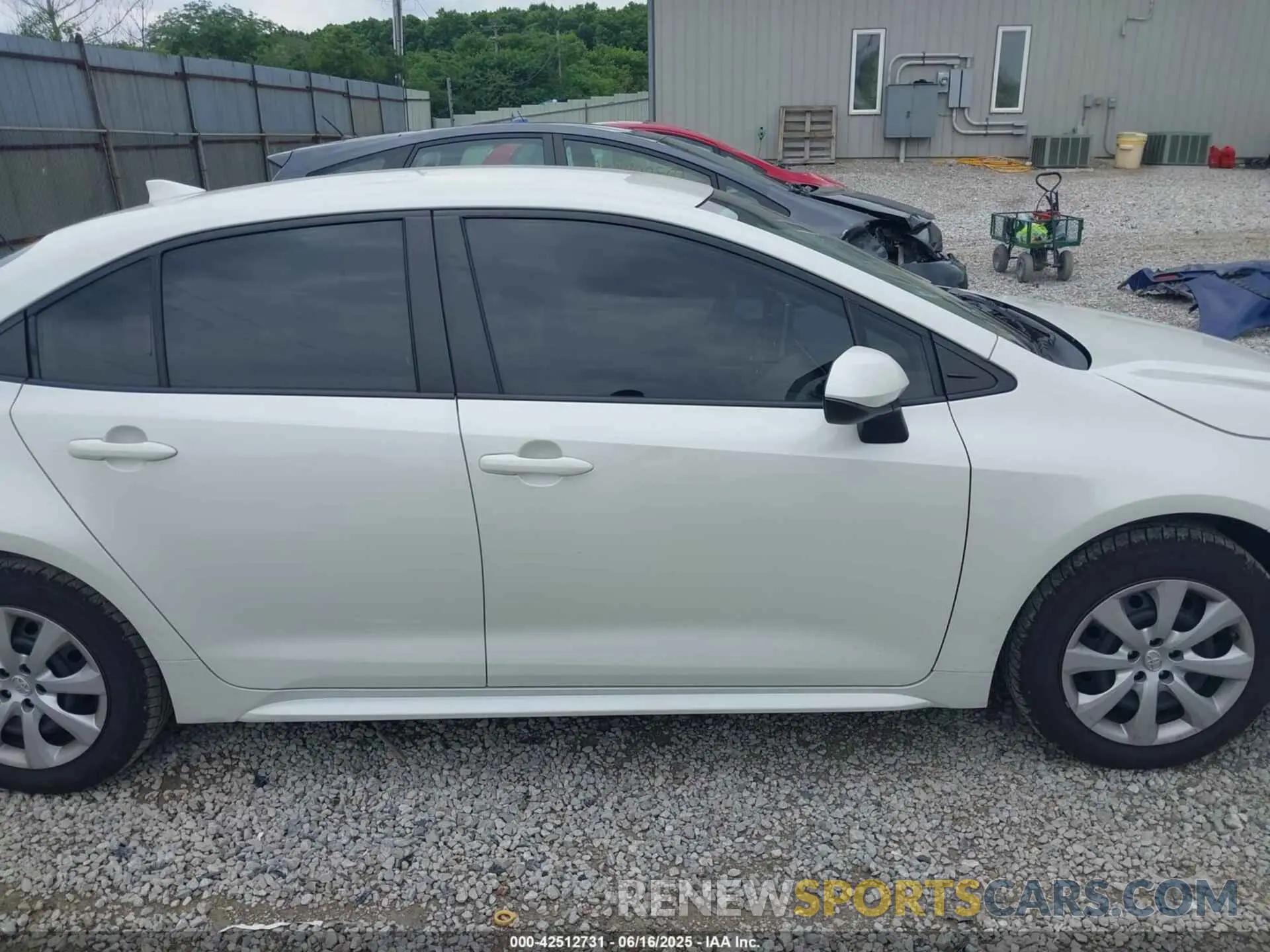 14 Photograph of a damaged car JTDEPRAEXLJ062018 TOYOTA COROLLA 2020