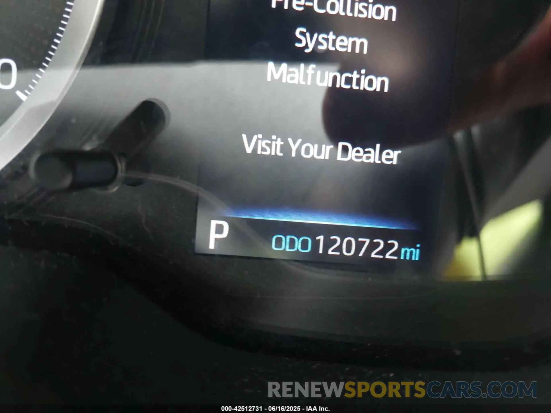 16 Photograph of a damaged car JTDEPRAEXLJ062018 TOYOTA COROLLA 2020