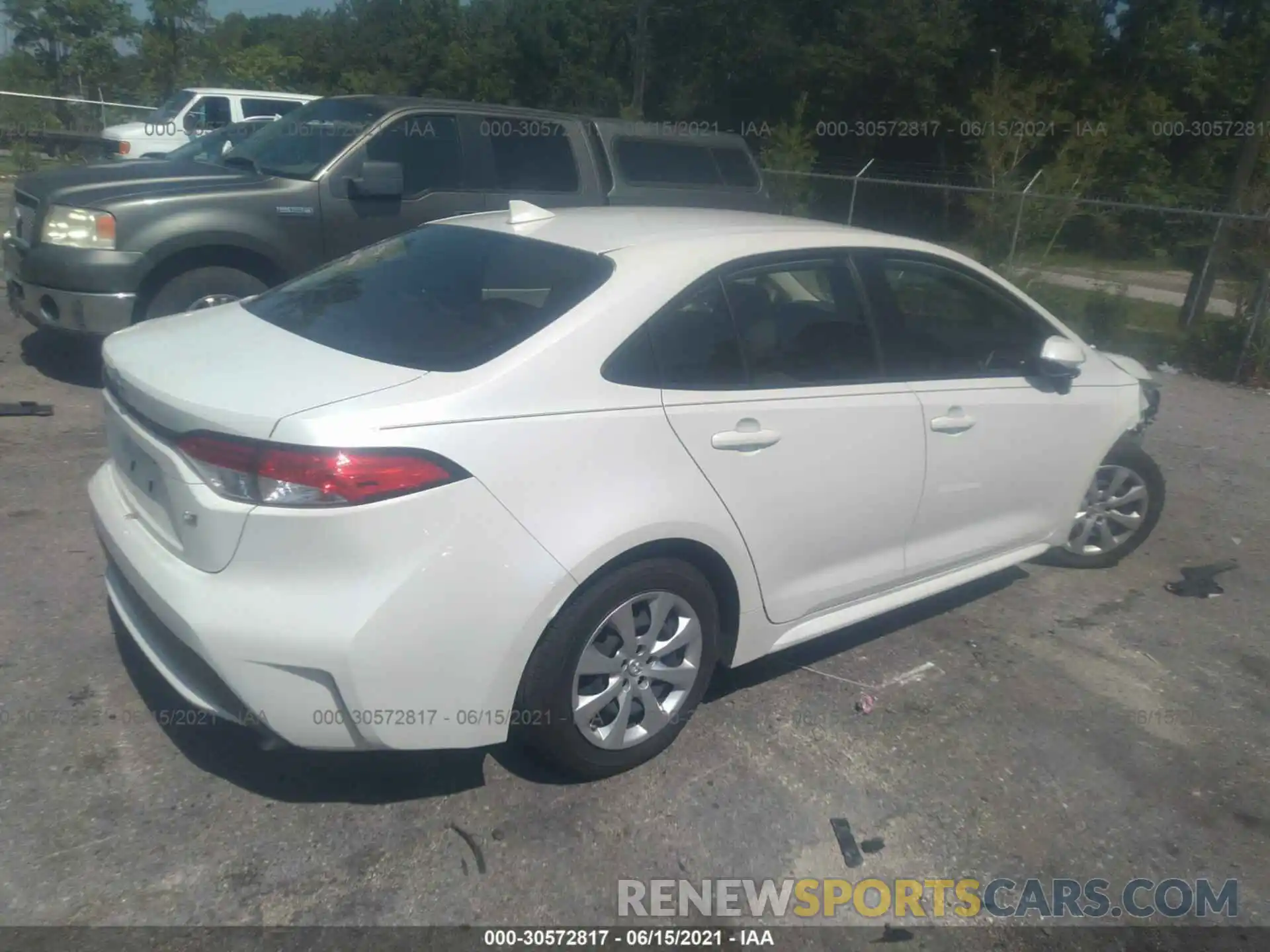 4 Photograph of a damaged car JTDEPRAEXLJ062391 TOYOTA COROLLA 2020