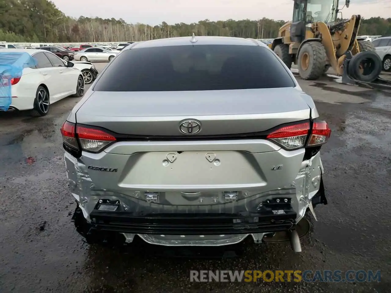 6 Photograph of a damaged car JTDEPRAEXLJ068420 TOYOTA COROLLA 2020