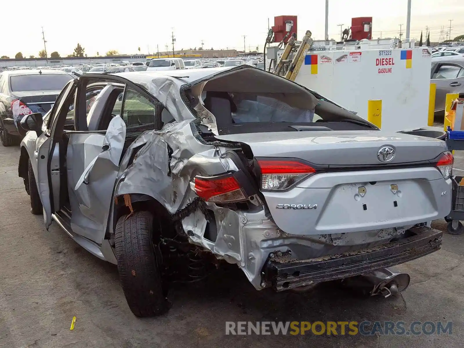 3 Photograph of a damaged car JTDEPRAEXLJ075609 TOYOTA COROLLA 2020