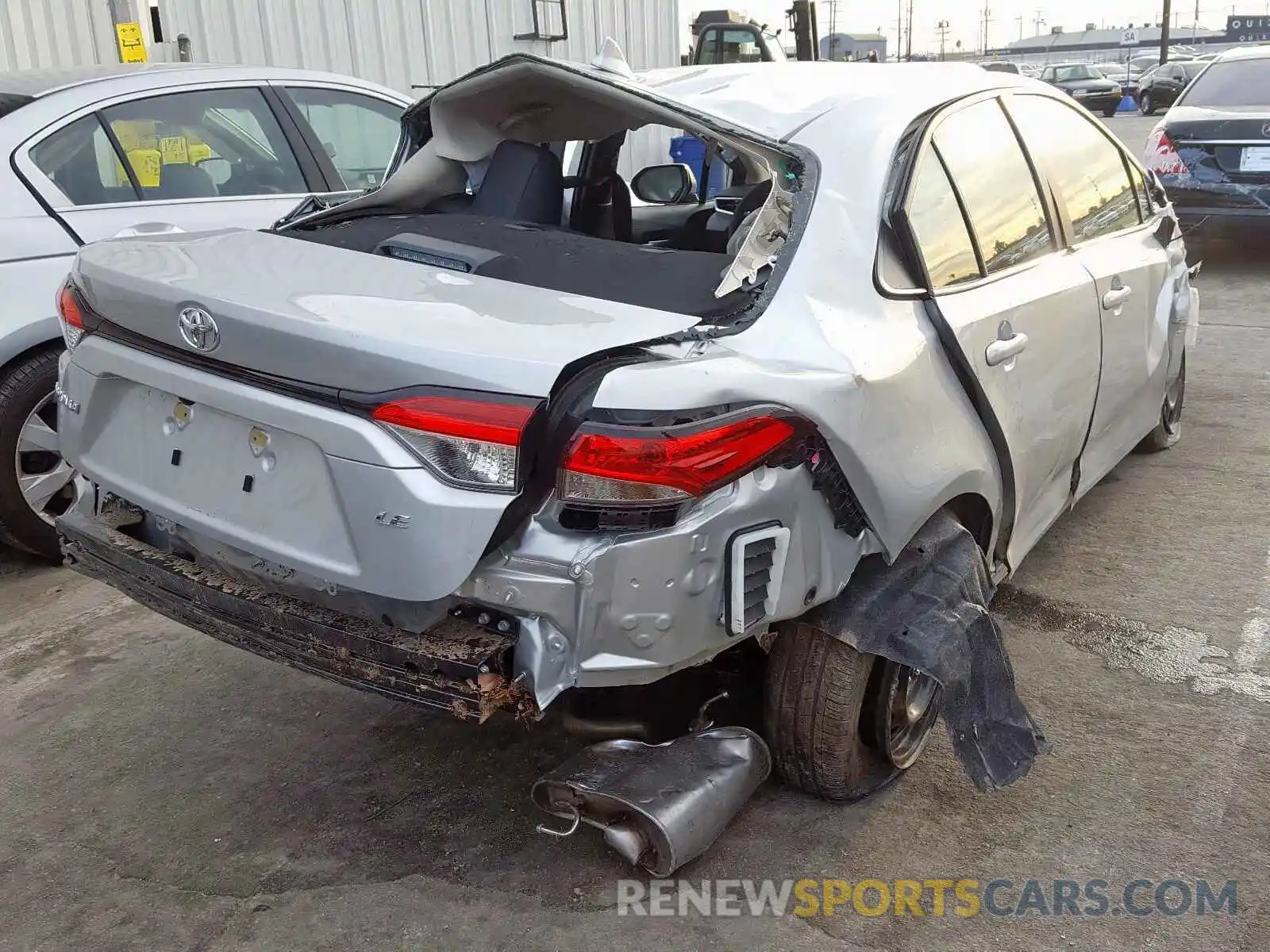 4 Photograph of a damaged car JTDEPRAEXLJ075609 TOYOTA COROLLA 2020