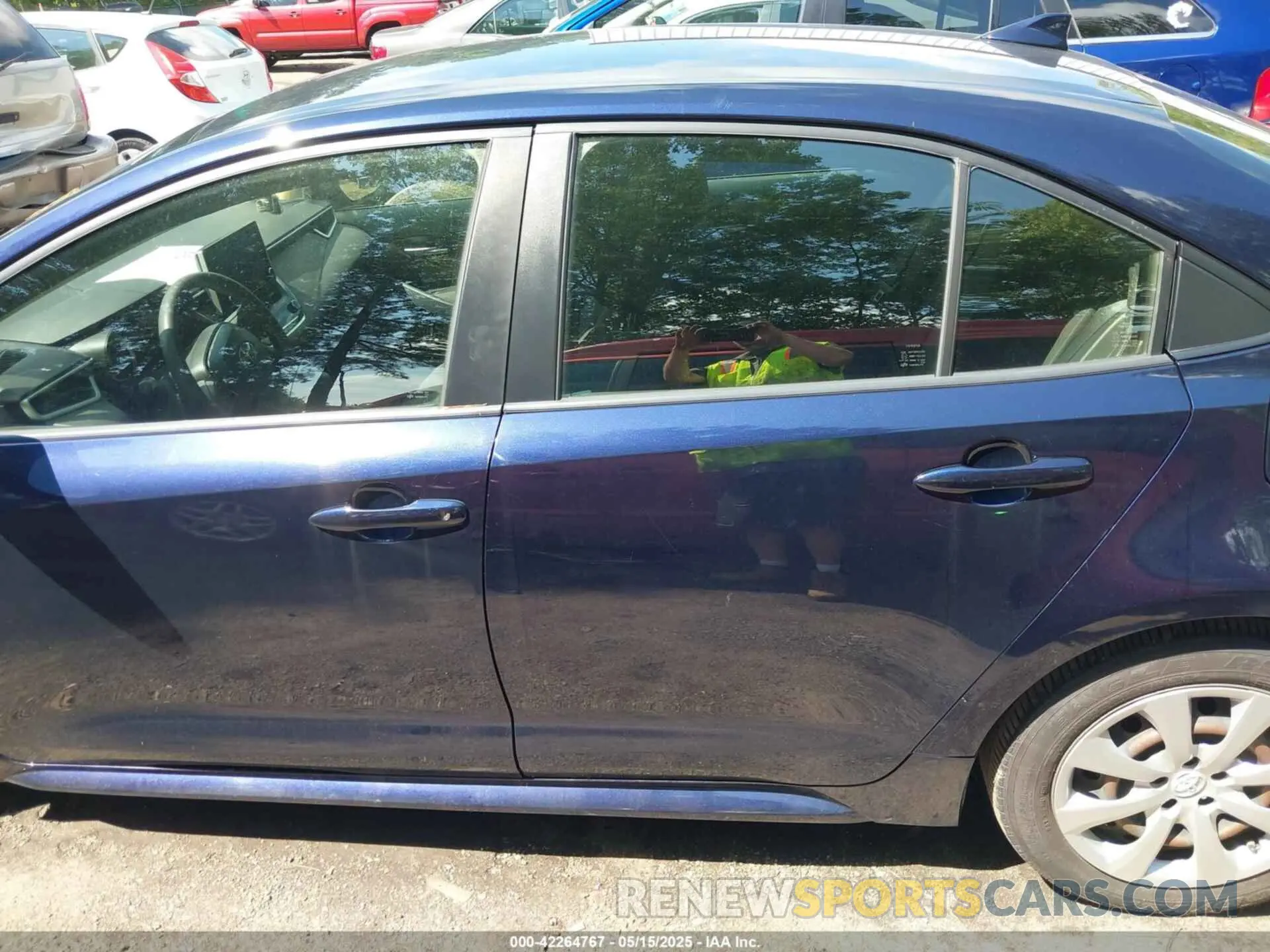14 Photograph of a damaged car JTDEPRAEXLJ075867 TOYOTA COROLLA 2020