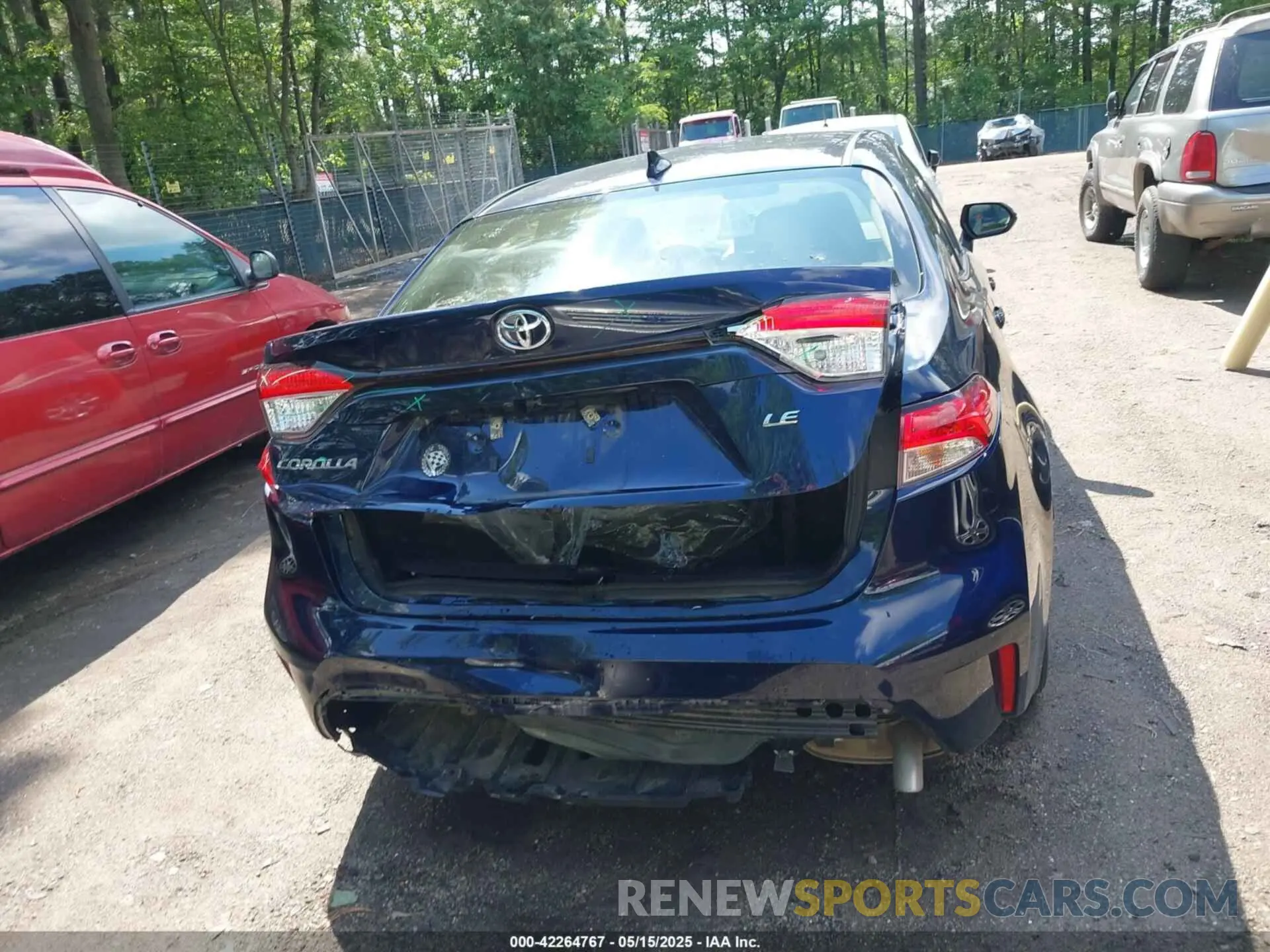 16 Photograph of a damaged car JTDEPRAEXLJ075867 TOYOTA COROLLA 2020