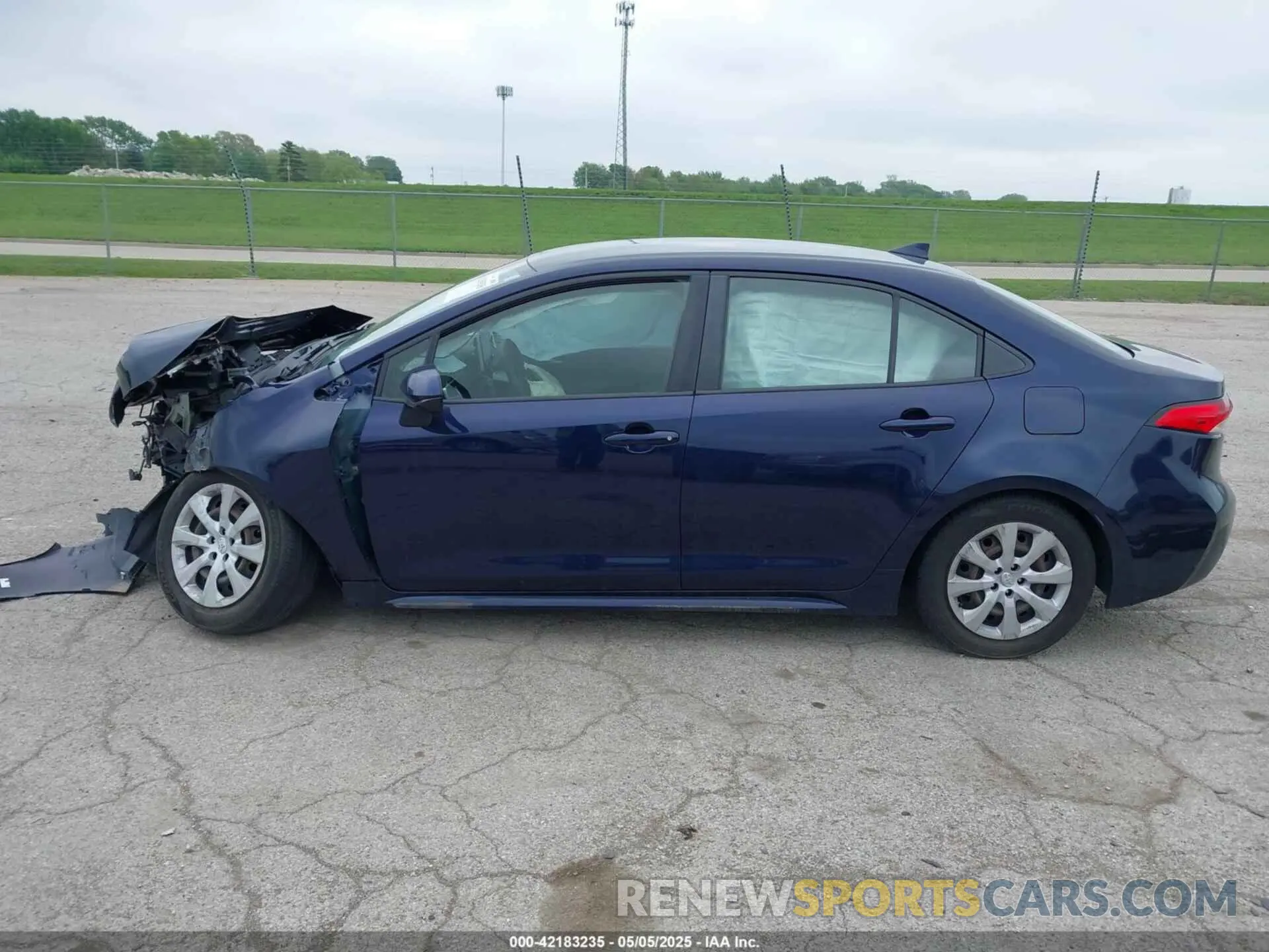 14 Photograph of a damaged car JTDEPRAEXLJ076453 TOYOTA COROLLA 2020
