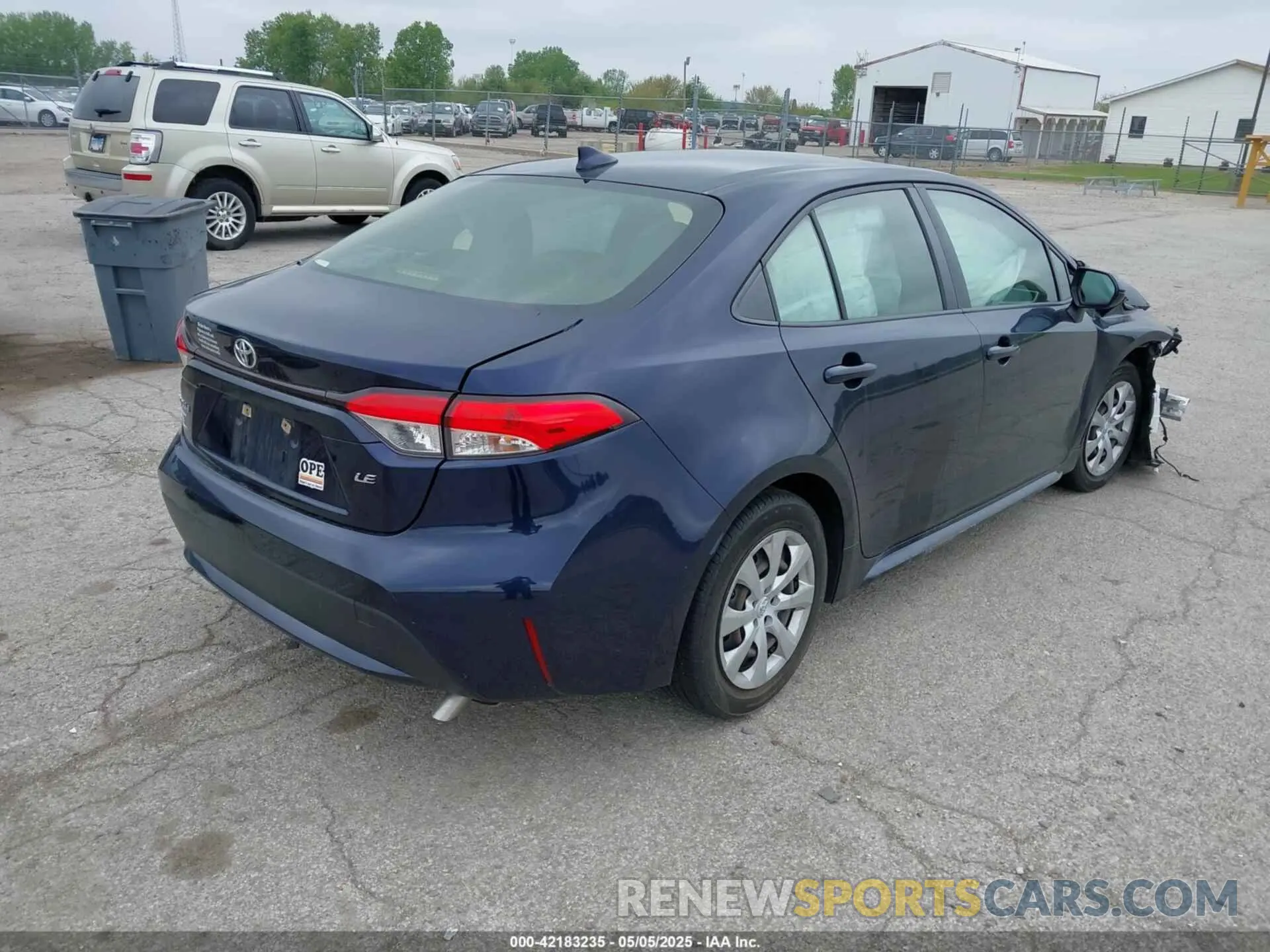 4 Photograph of a damaged car JTDEPRAEXLJ076453 TOYOTA COROLLA 2020