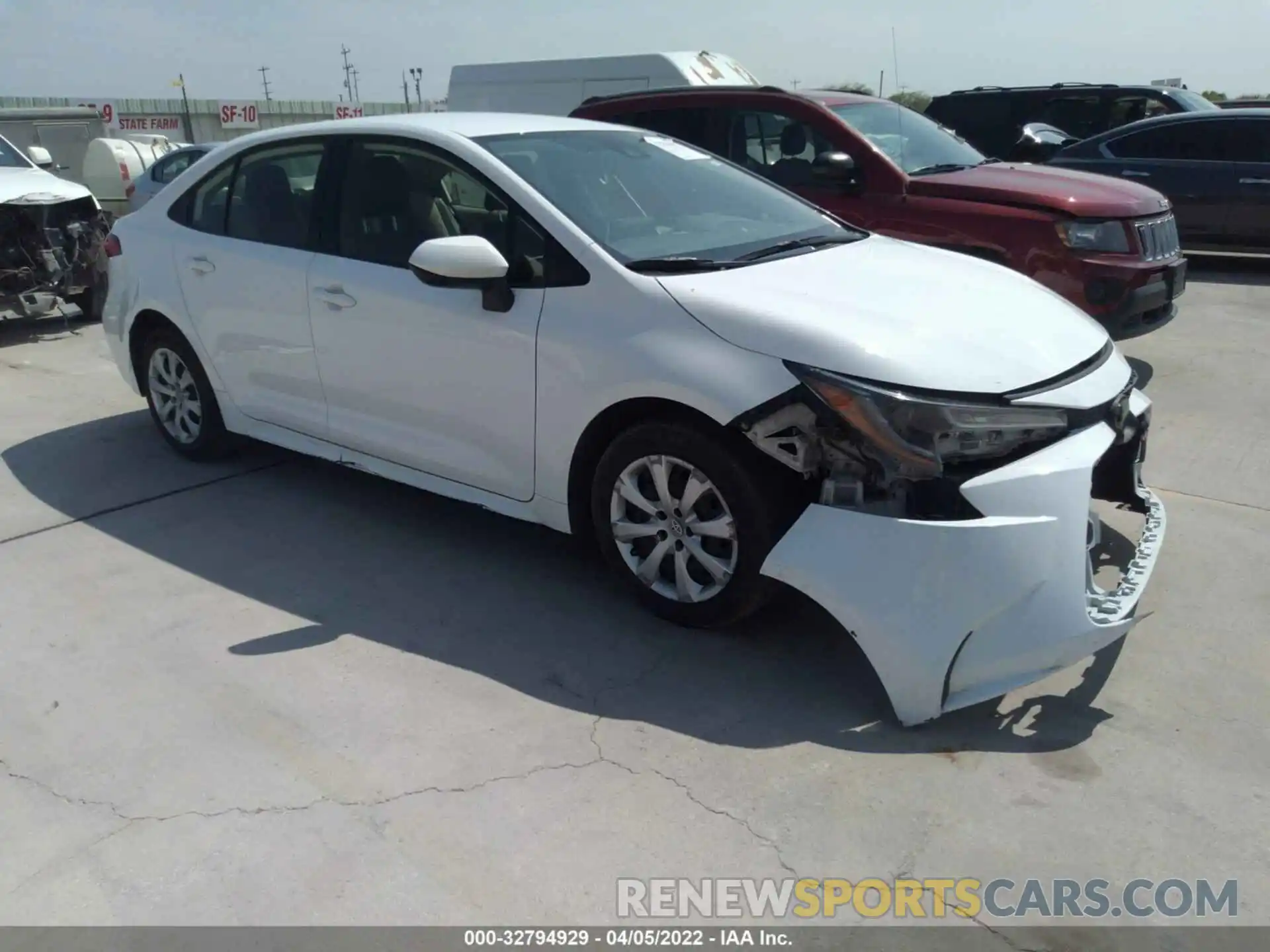 1 Photograph of a damaged car JTDEPRAEXLJ079613 TOYOTA COROLLA 2020