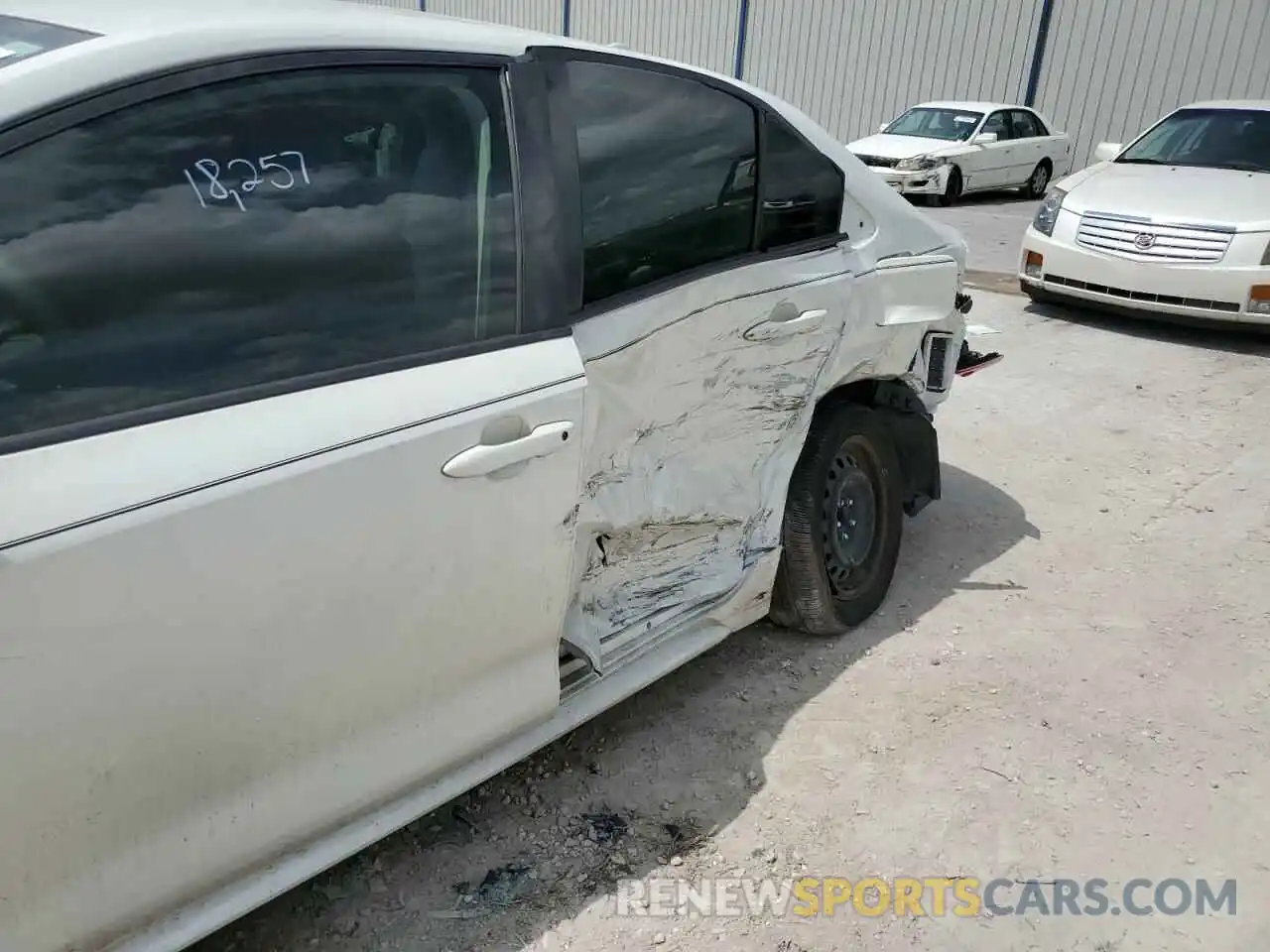 9 Photograph of a damaged car JTDEPRAEXLJ080003 TOYOTA COROLLA 2020