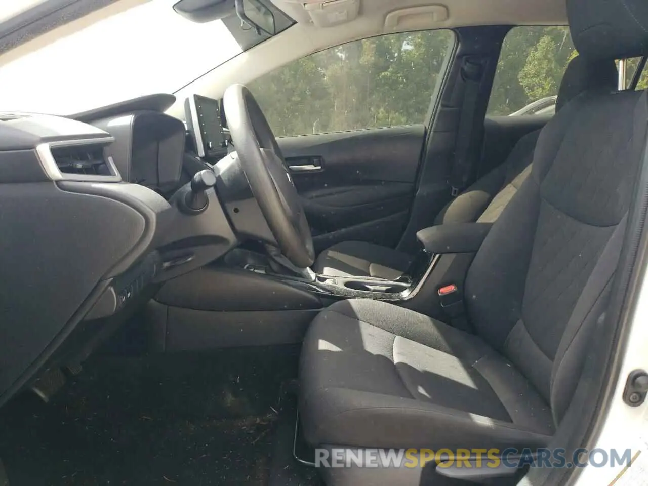 7 Photograph of a damaged car JTDEPRAEXLJ082298 TOYOTA COROLLA 2020