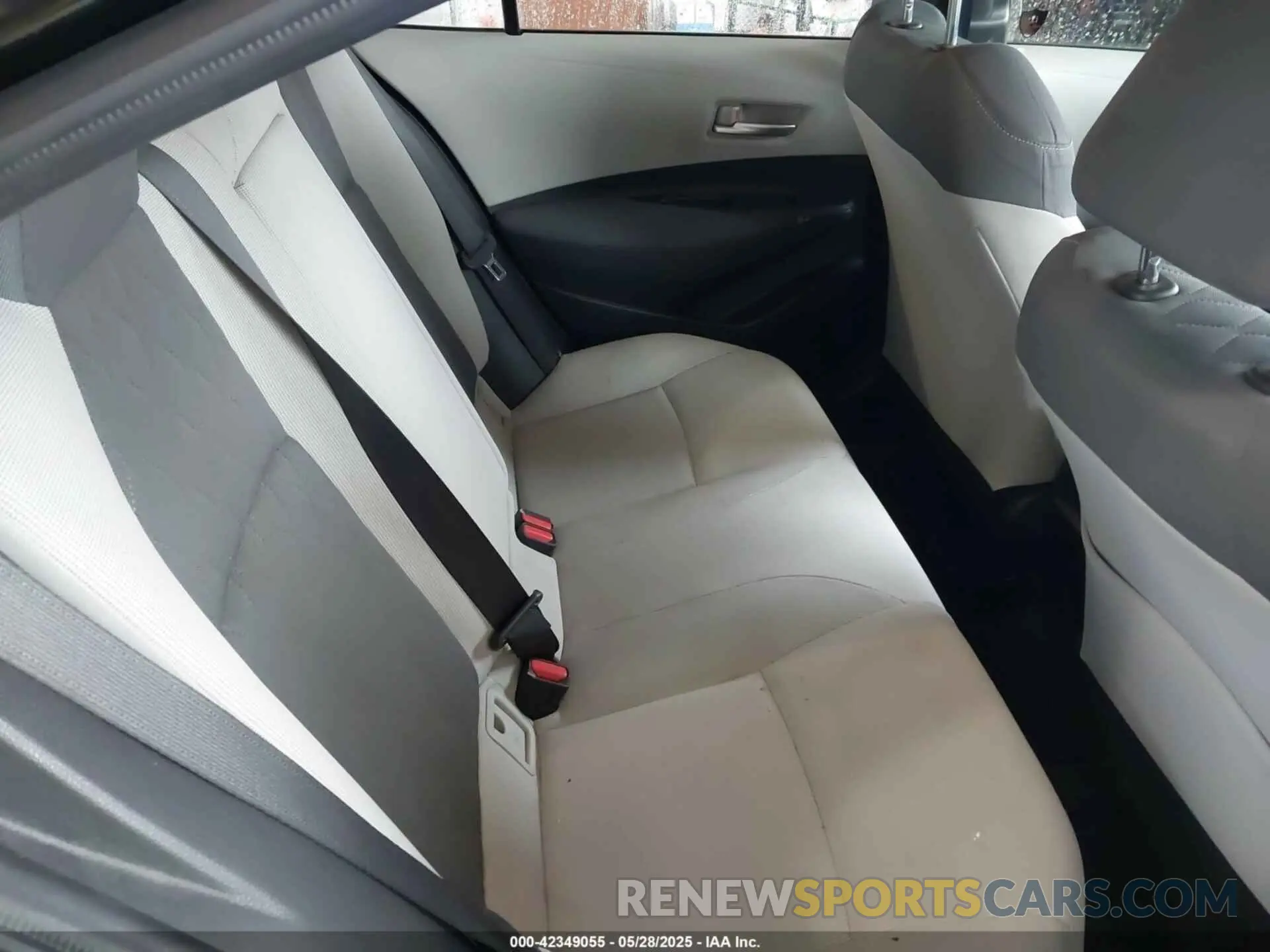 8 Photograph of a damaged car JTDEPRAEXLJ089882 TOYOTA COROLLA 2020