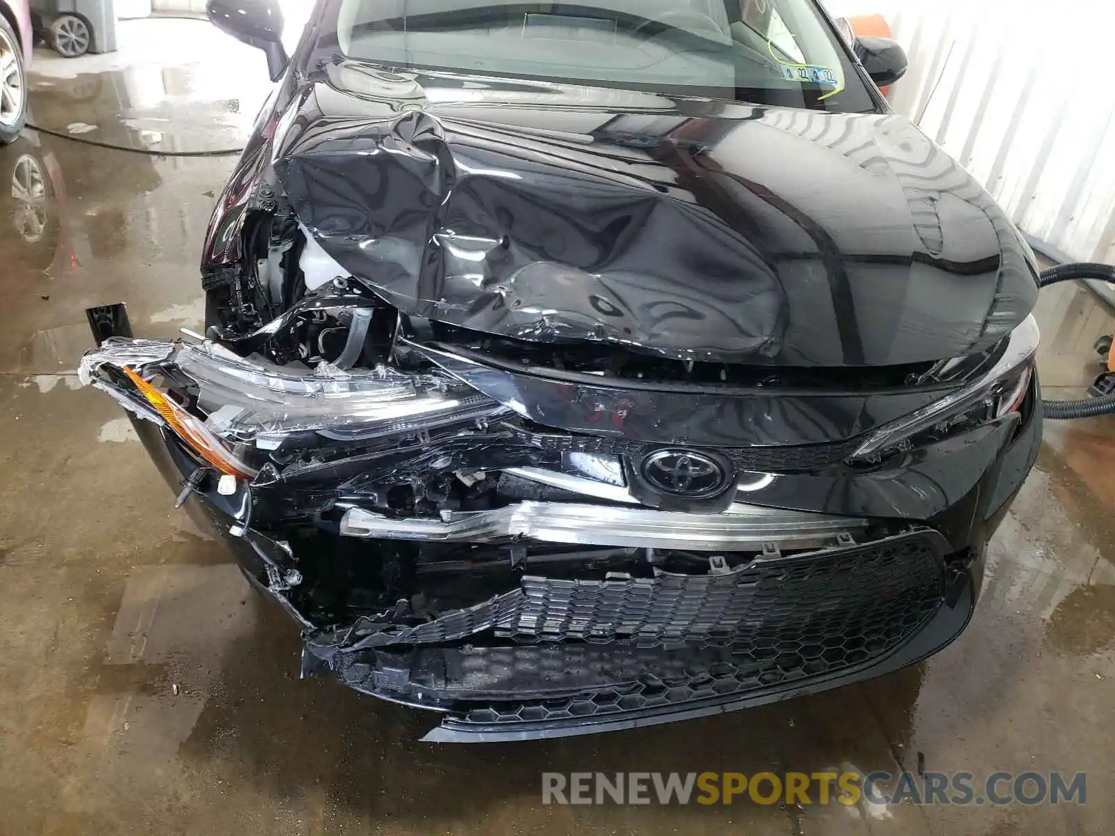 9 Photograph of a damaged car JTDEPRAEXLJ092331 TOYOTA COROLLA 2020