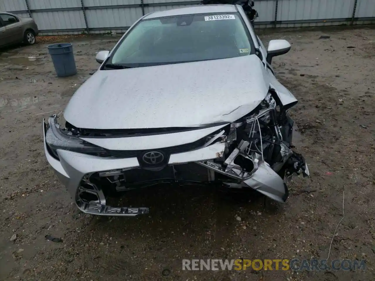 9 Photograph of a damaged car JTDEPRAEXLJ093933 TOYOTA COROLLA 2020