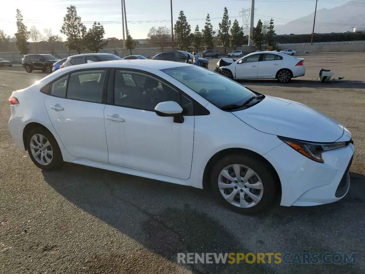 4 Photograph of a damaged car JTDEPRAEXLJ094791 TOYOTA COROLLA 2020