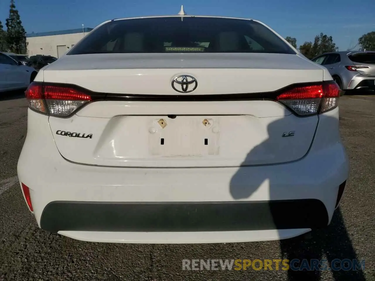 6 Photograph of a damaged car JTDEPRAEXLJ094791 TOYOTA COROLLA 2020