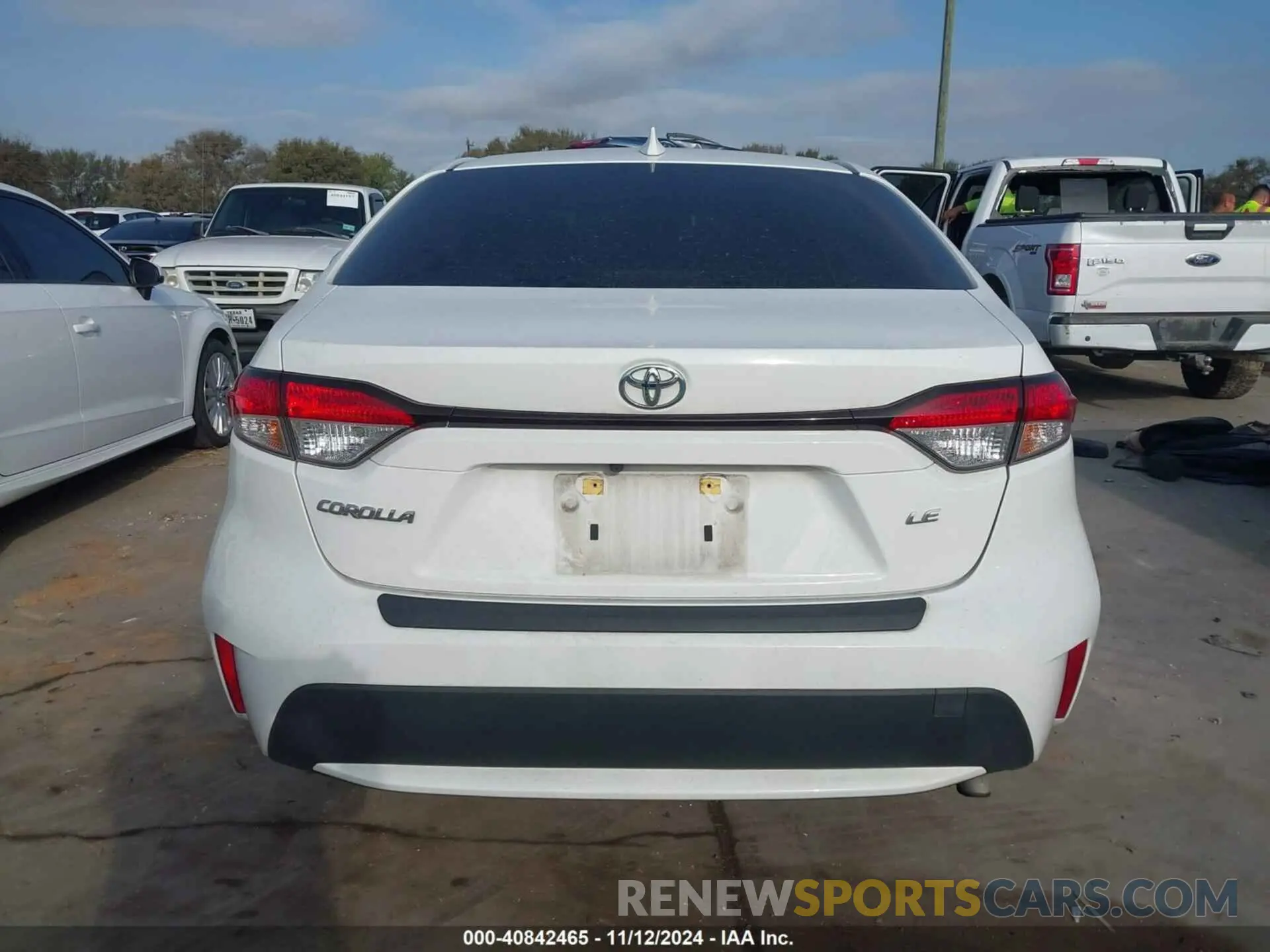 16 Photograph of a damaged car JTDEPRAEXLJ103330 TOYOTA COROLLA 2020