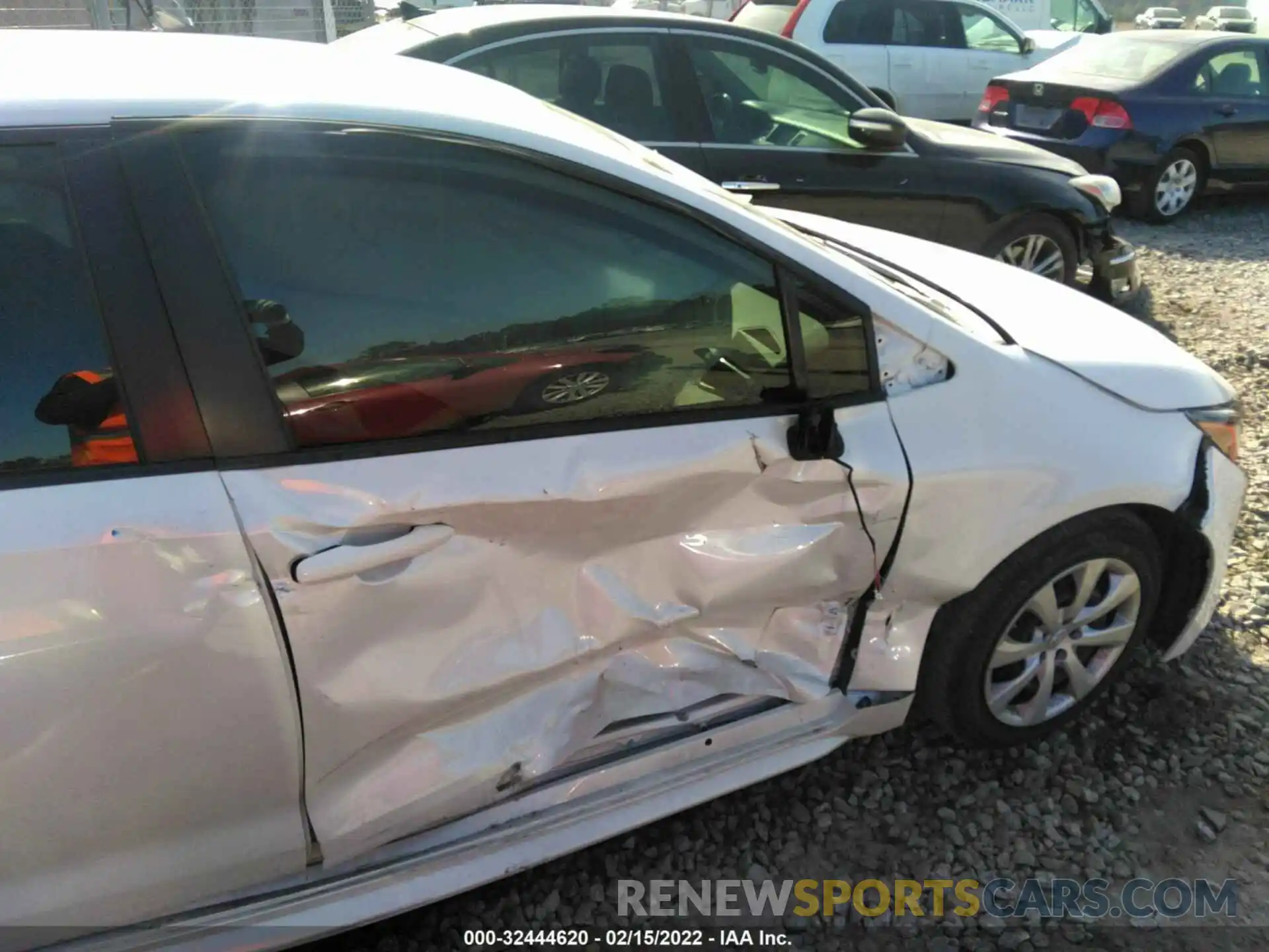 6 Photograph of a damaged car JTDEPRAEXLJ106096 TOYOTA COROLLA 2020