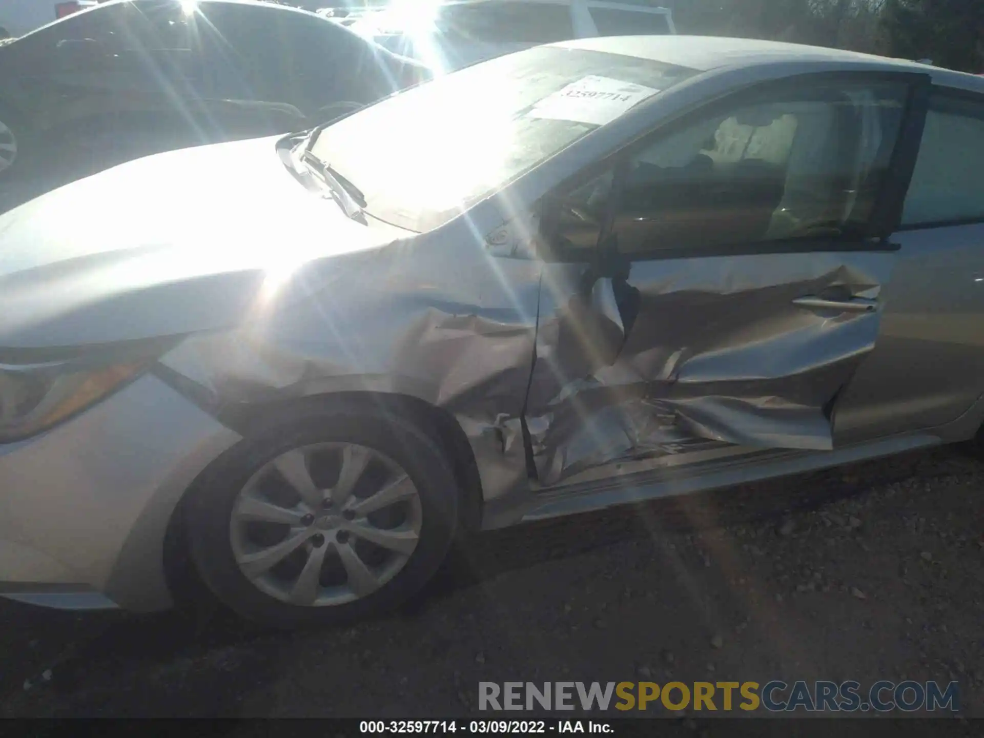 6 Photograph of a damaged car JTDEPRAEXLJ108656 TOYOTA COROLLA 2020