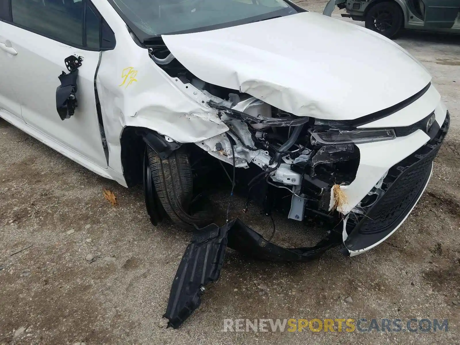 9 Photograph of a damaged car JTDEPRAEXLJ108950 TOYOTA COROLLA 2020