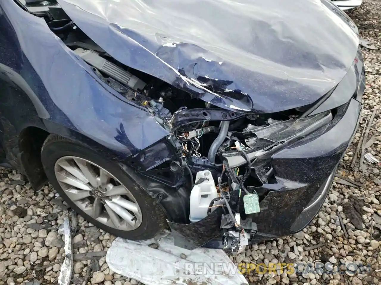 9 Photograph of a damaged car JTDFPRAE1LJ003606 TOYOTA COROLLA 2020