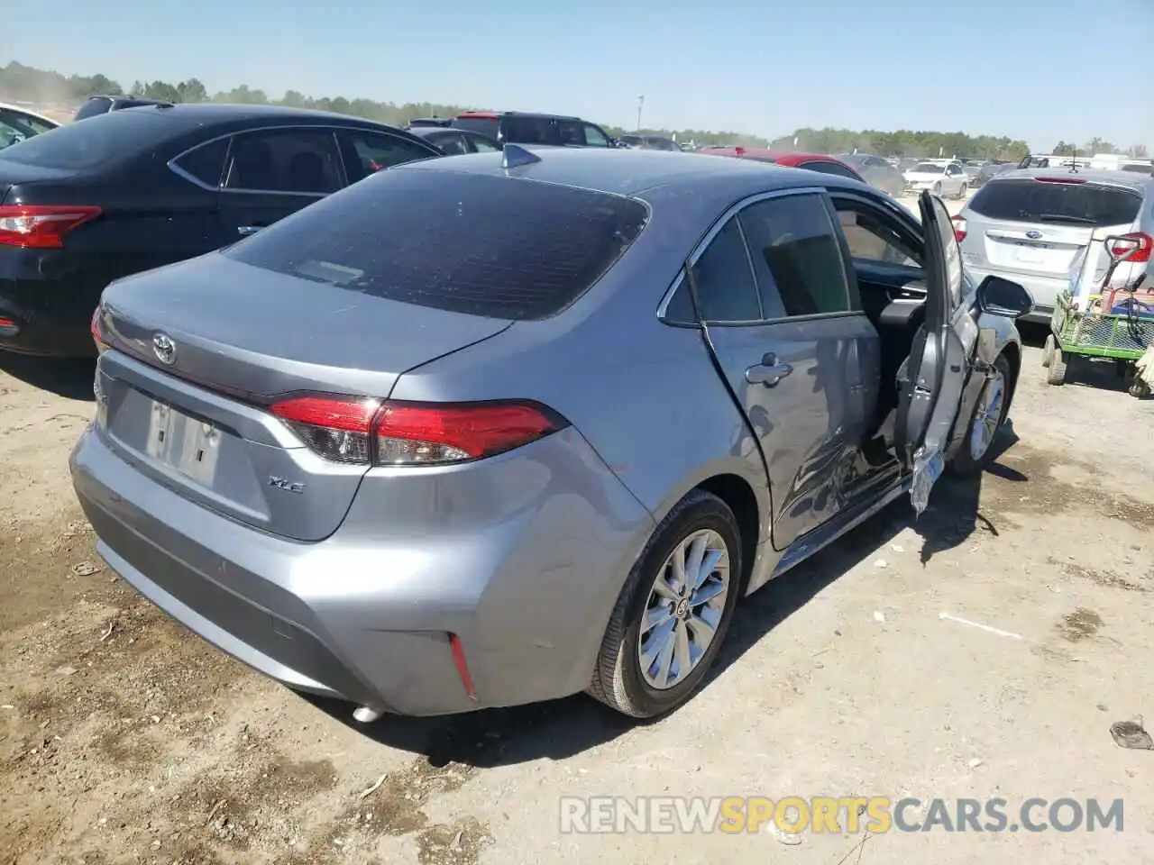 4 Photograph of a damaged car JTDFPRAE3LJ075679 TOYOTA COROLLA 2020