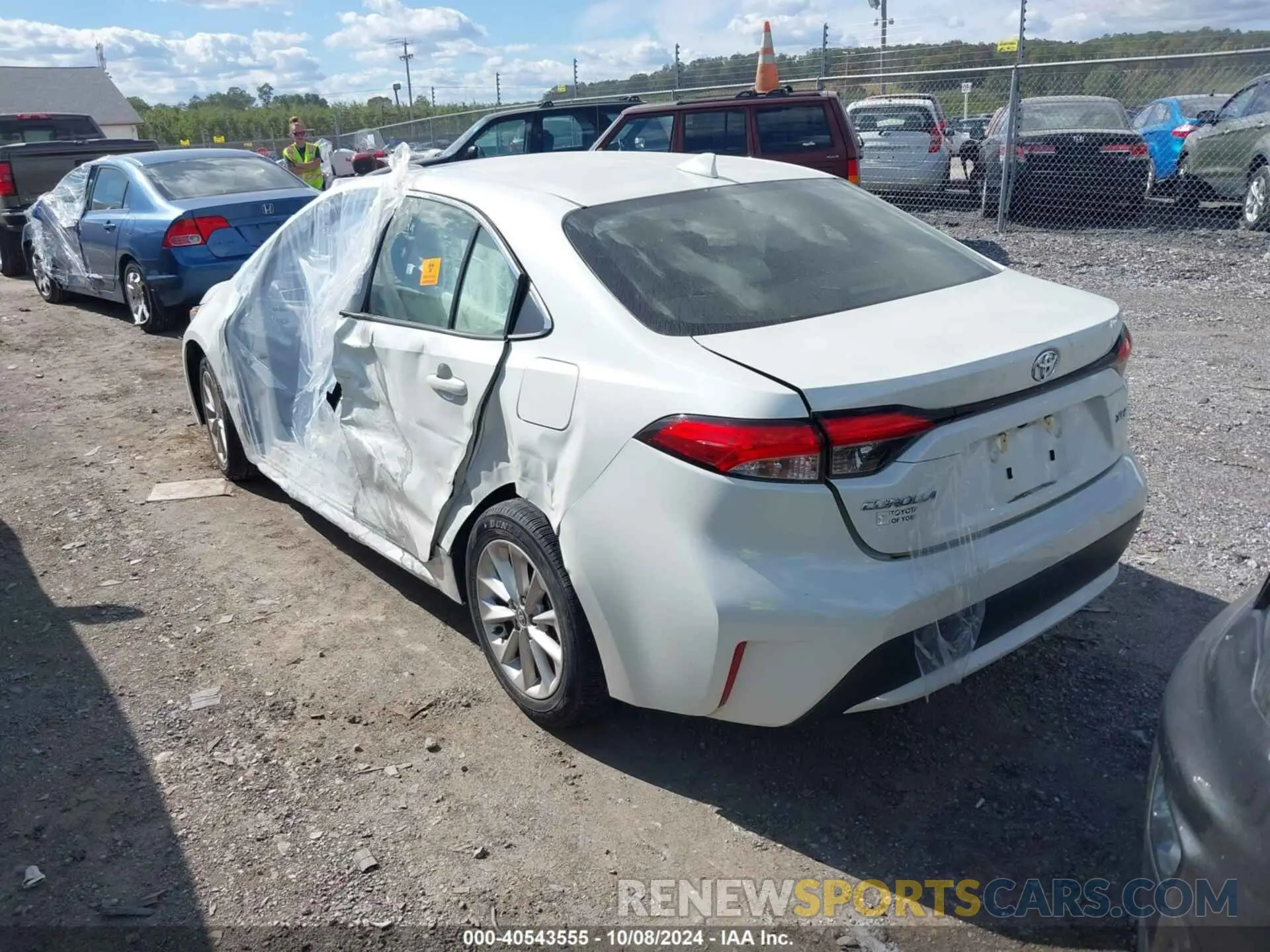 3 Photograph of a damaged car JTDFPRAE3LJ078467 TOYOTA COROLLA 2020