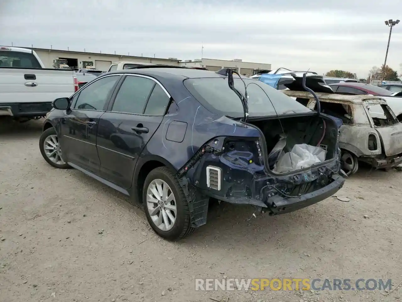 3 Photograph of a damaged car JTDFPRAE3LJ082776 TOYOTA COROLLA 2020