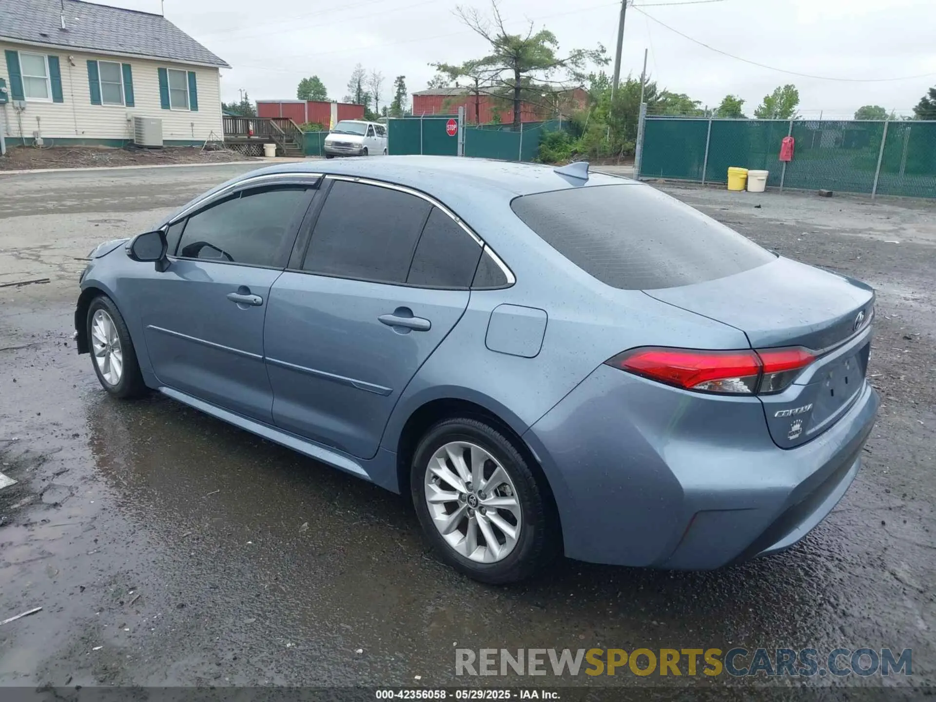 3 Photograph of a damaged car JTDFPRAE5LJ017914 TOYOTA COROLLA 2020