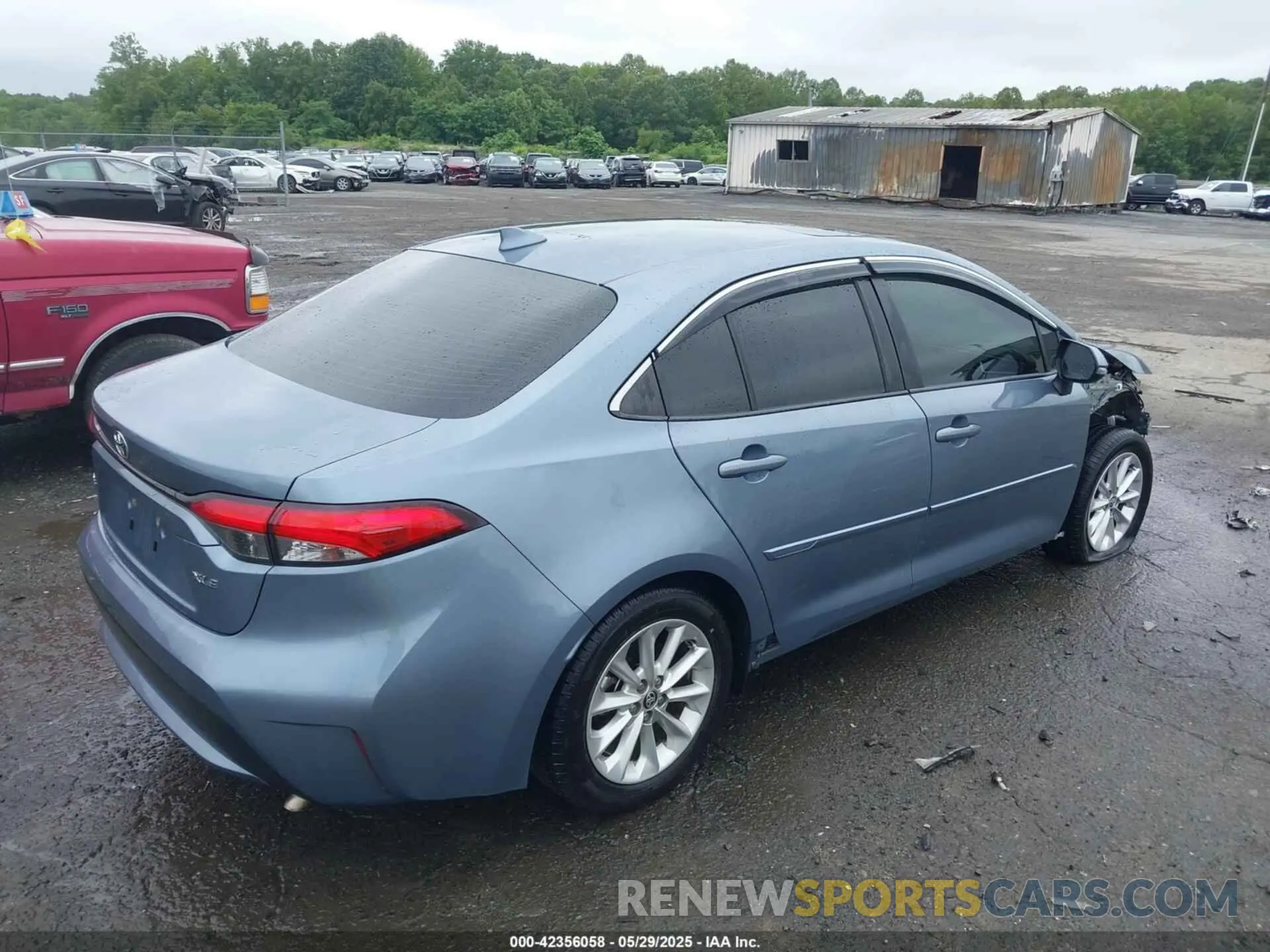 4 Photograph of a damaged car JTDFPRAE5LJ017914 TOYOTA COROLLA 2020