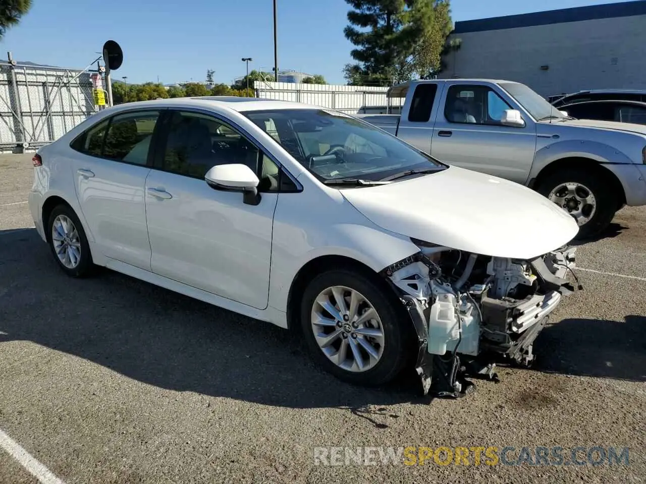 4 Photograph of a damaged car JTDFPRAE6LJ015427 TOYOTA COROLLA 2020