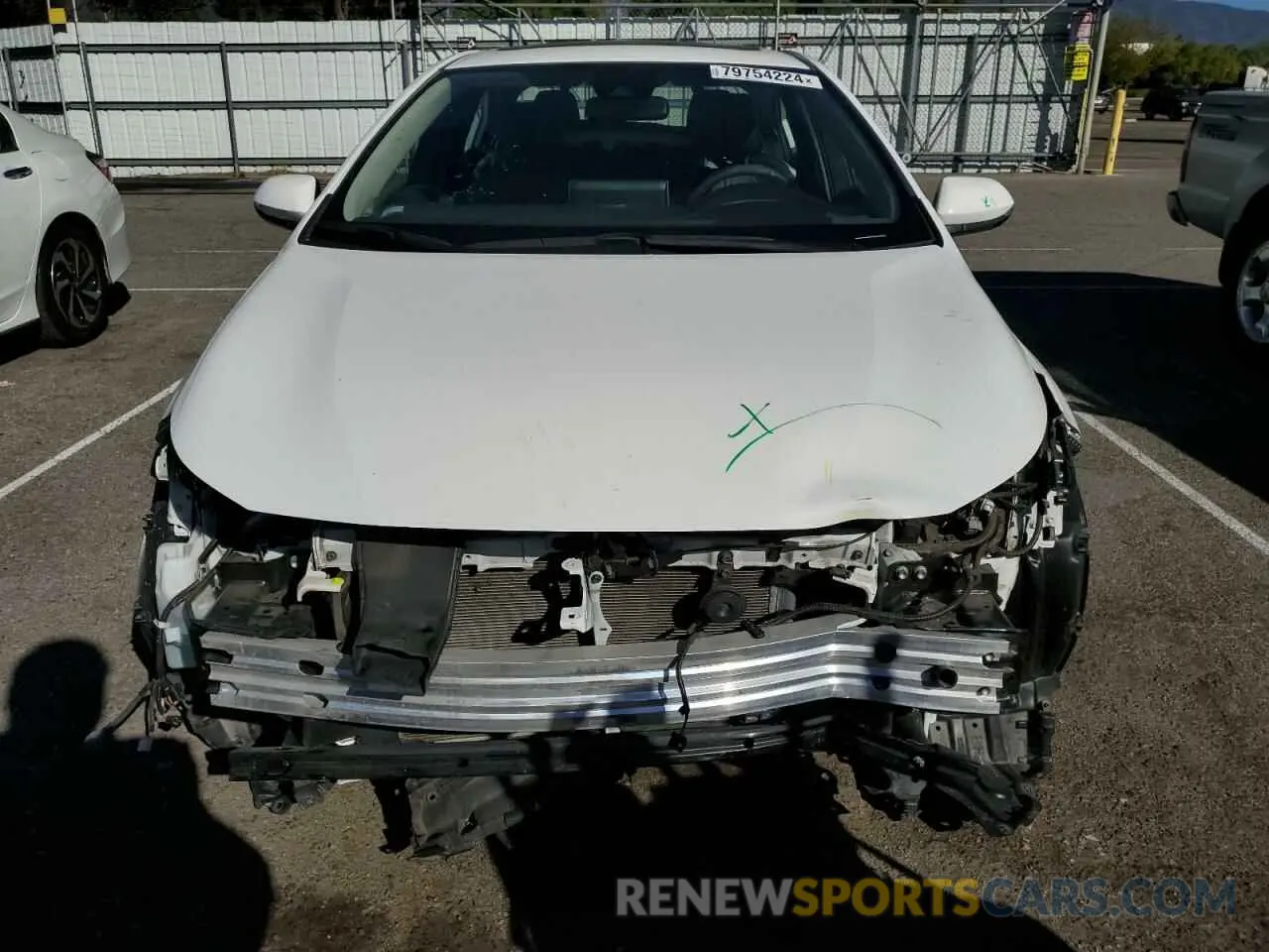5 Photograph of a damaged car JTDFPRAE6LJ015427 TOYOTA COROLLA 2020