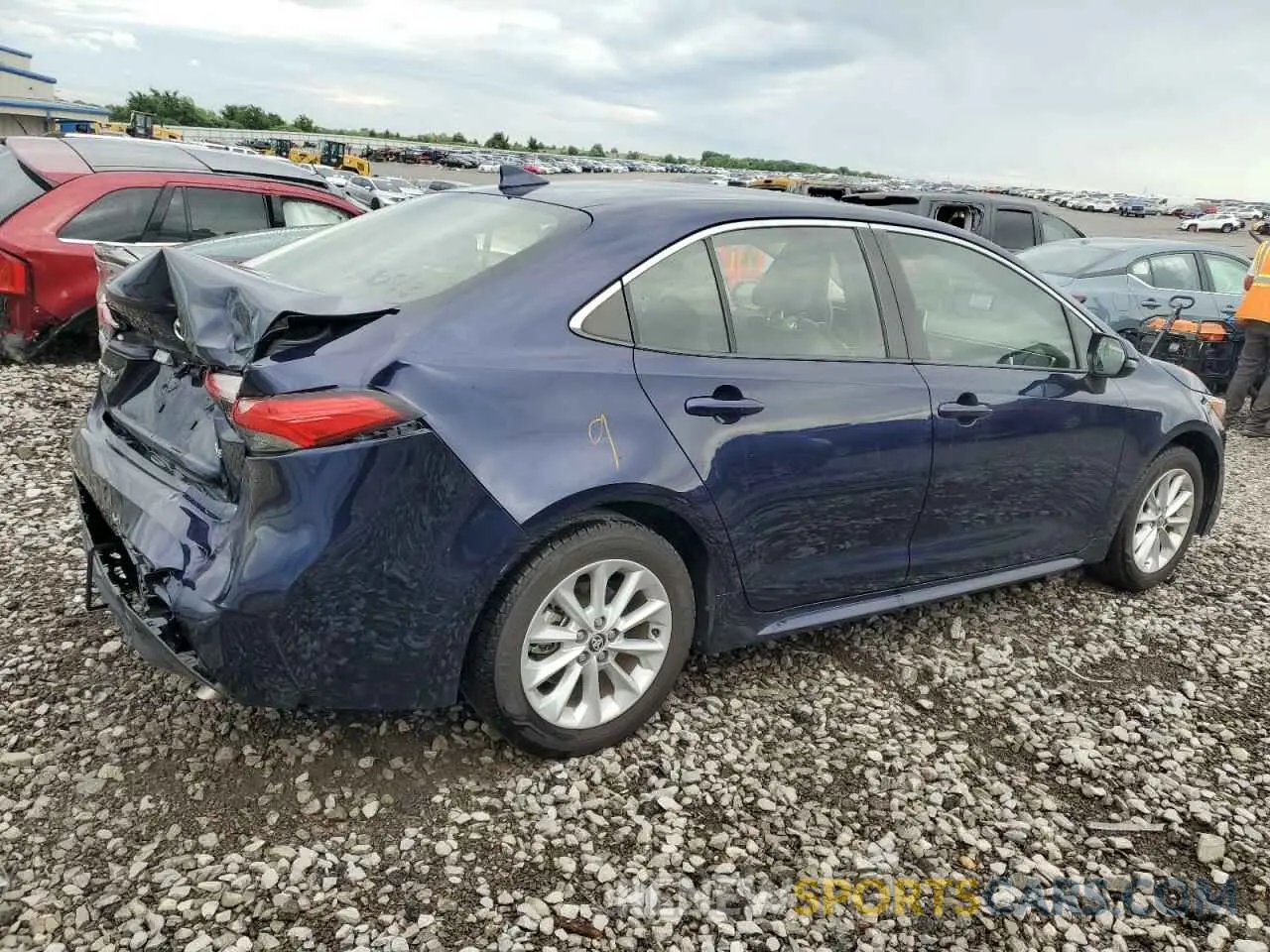 3 Photograph of a damaged car JTDFPRAE7LJ017879 TOYOTA COROLLA 2020