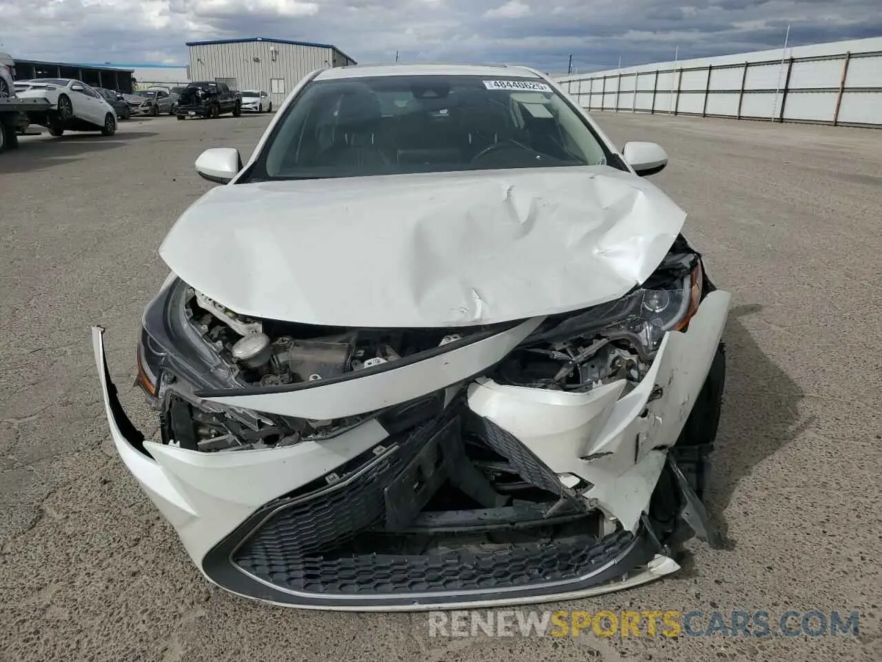 5 Photograph of a damaged car JTDFPRAE7LJ054687 TOYOTA COROLLA 2020