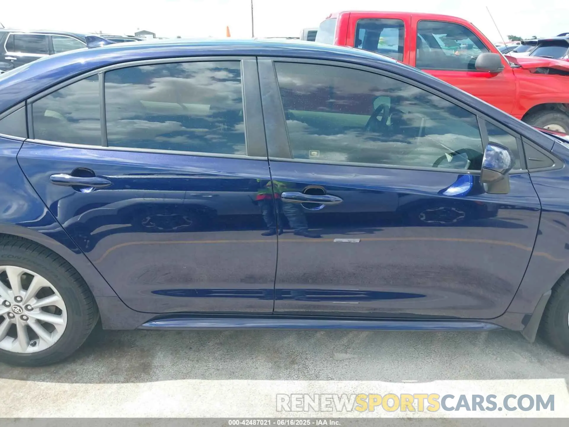 13 Photograph of a damaged car JTDHPRAE1LJ045802 TOYOTA COROLLA 2020