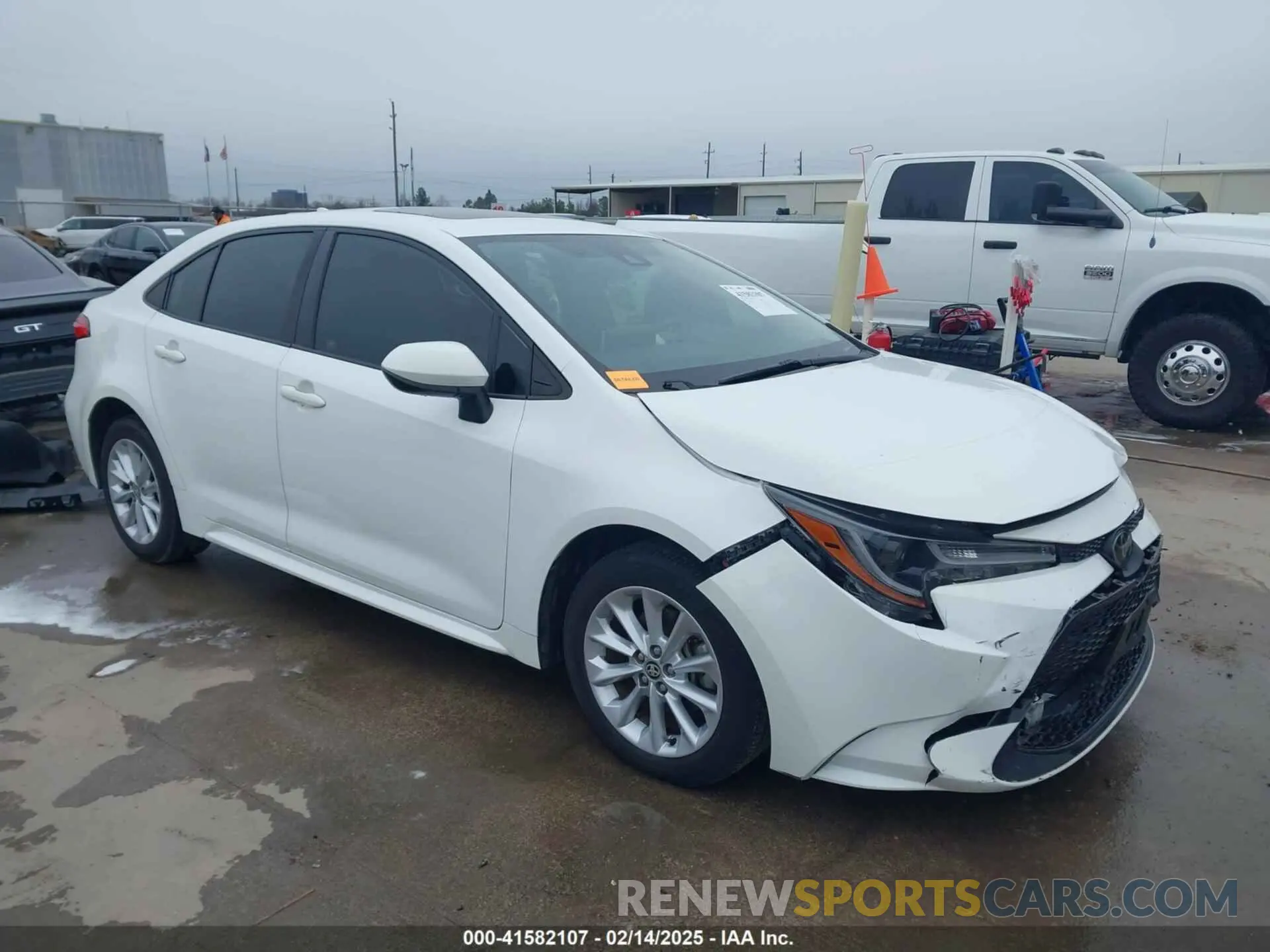 1 Photograph of a damaged car JTDHPRAE2LJ039992 TOYOTA COROLLA 2020