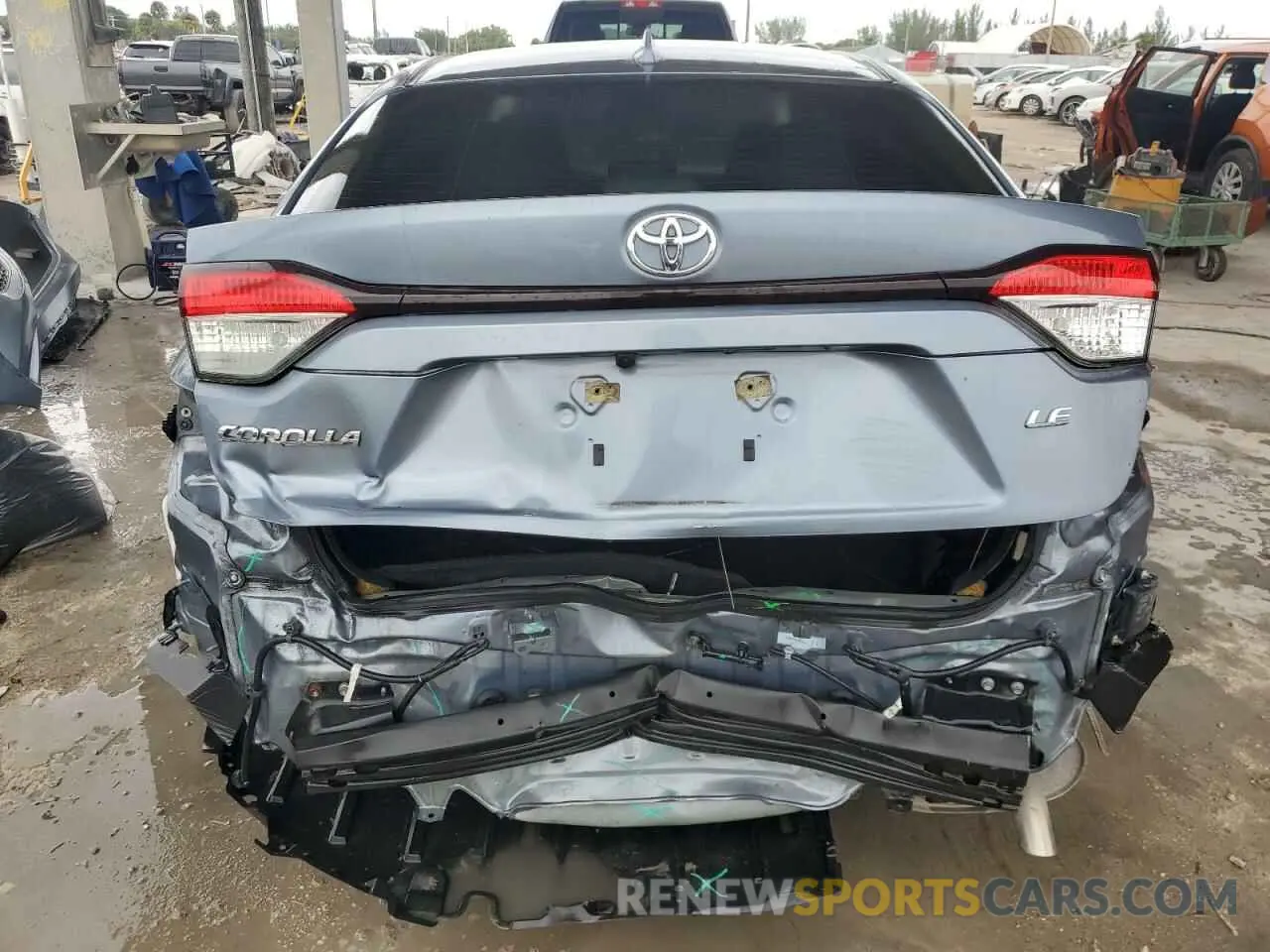 6 Photograph of a damaged car JTDHPRAE5LJ063512 TOYOTA COROLLA 2020