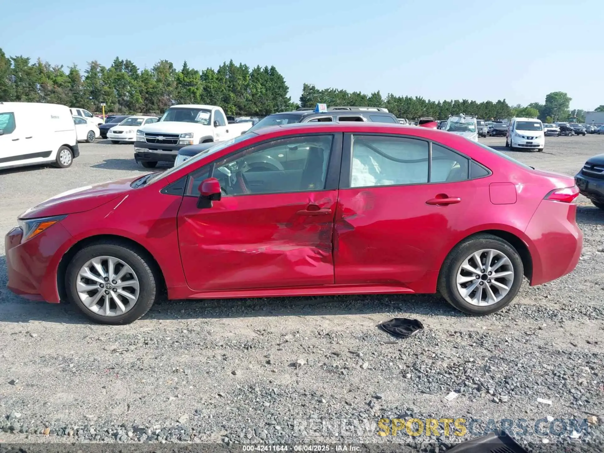 14 Photograph of a damaged car JTDHPRAE6LJ035153 TOYOTA COROLLA 2020