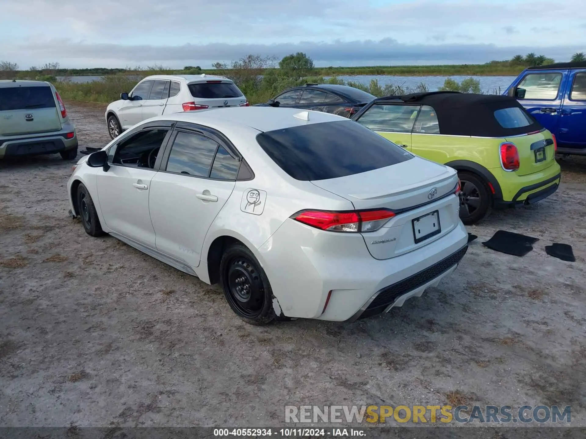 3 Photograph of a damaged car JTDM4RCE0LJ036268 TOYOTA COROLLA 2020