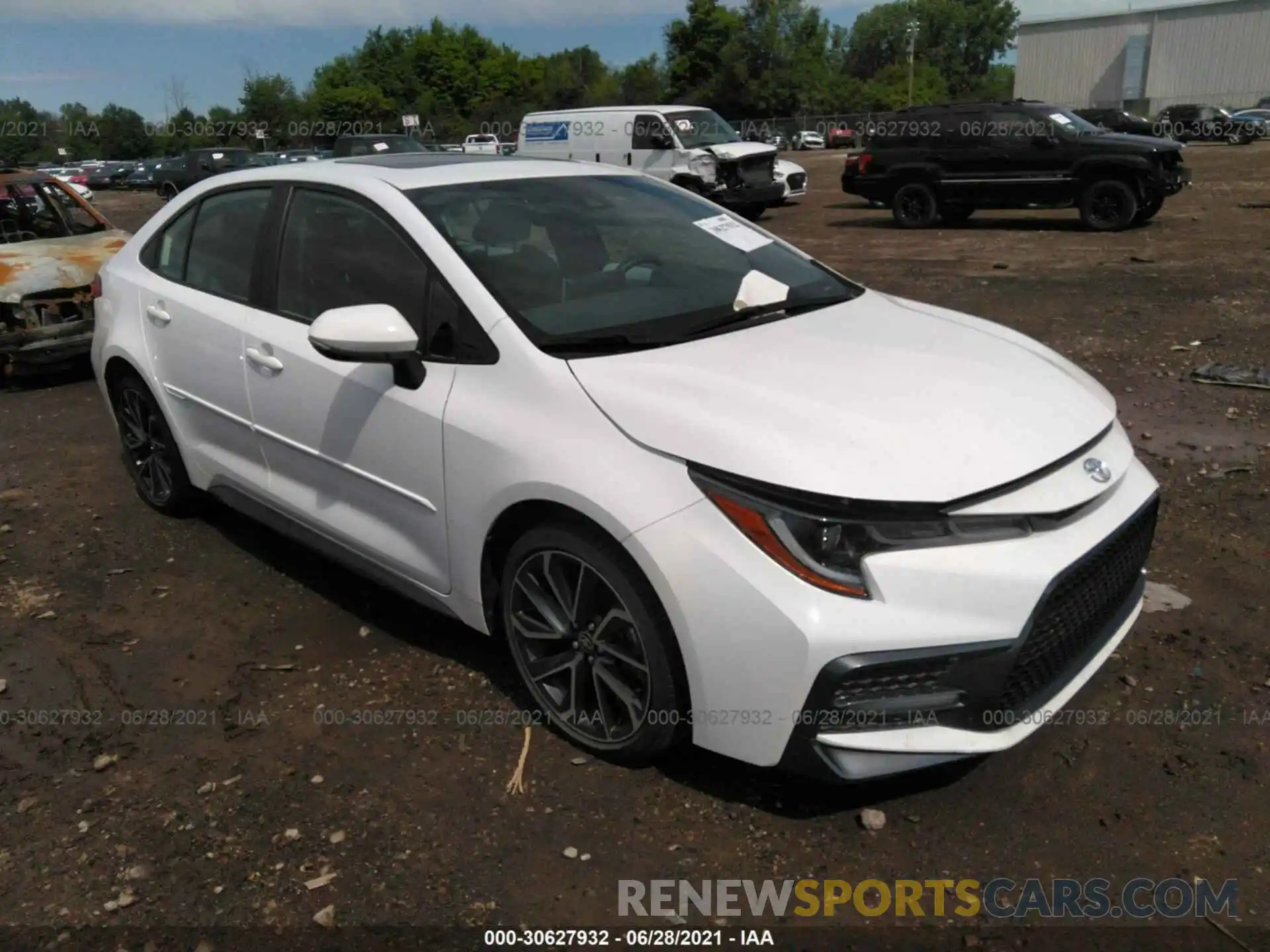 1 Photograph of a damaged car JTDP4RCE0LJ030984 TOYOTA COROLLA 2020