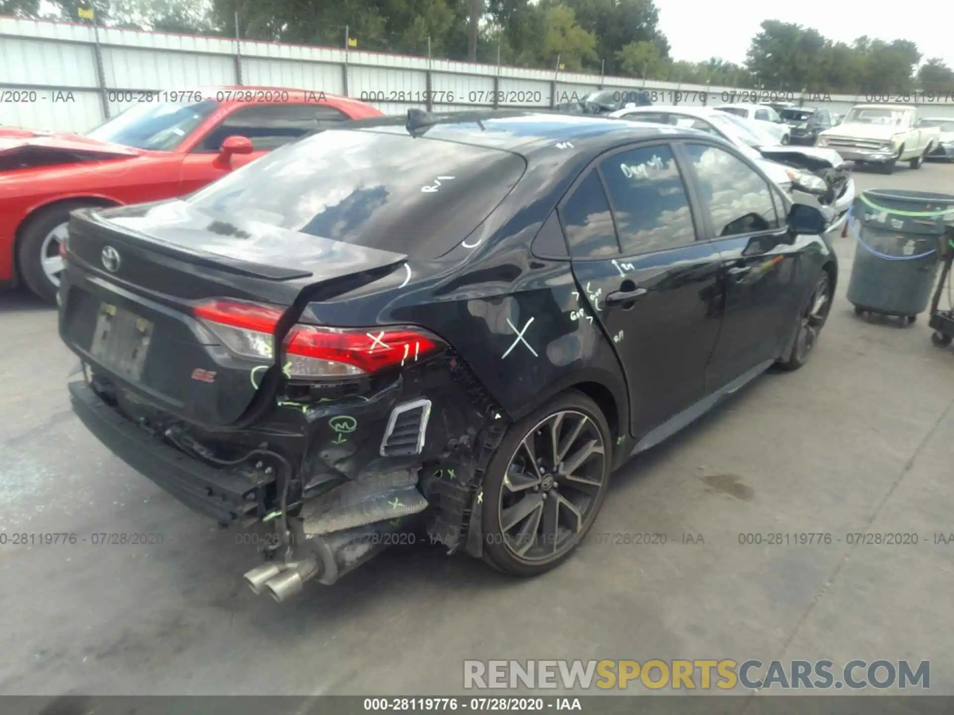 4 Photograph of a damaged car JTDP4RCE0LJ039233 TOYOTA COROLLA 2020