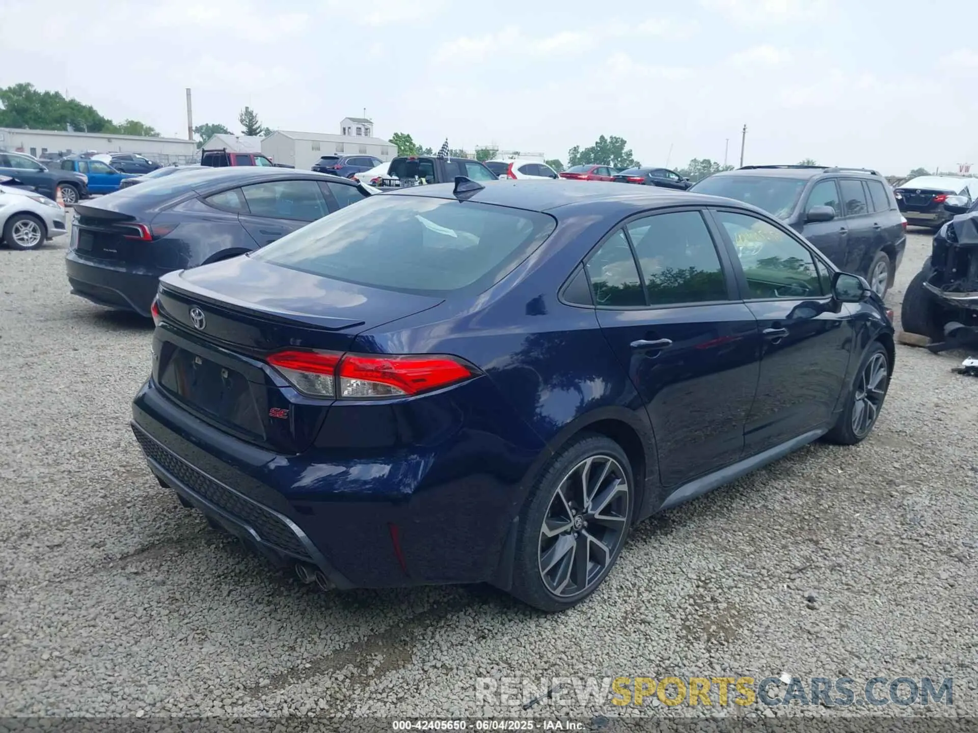 4 Photograph of a damaged car JTDP4RCE1LJ002997 TOYOTA COROLLA 2020
