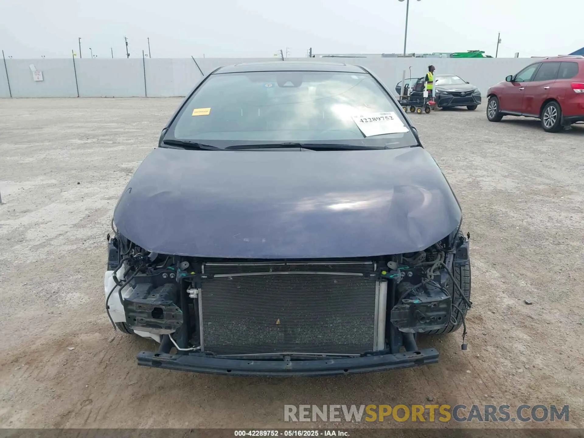 13 Photograph of a damaged car JTDP4RCE1LJ007696 TOYOTA COROLLA 2020