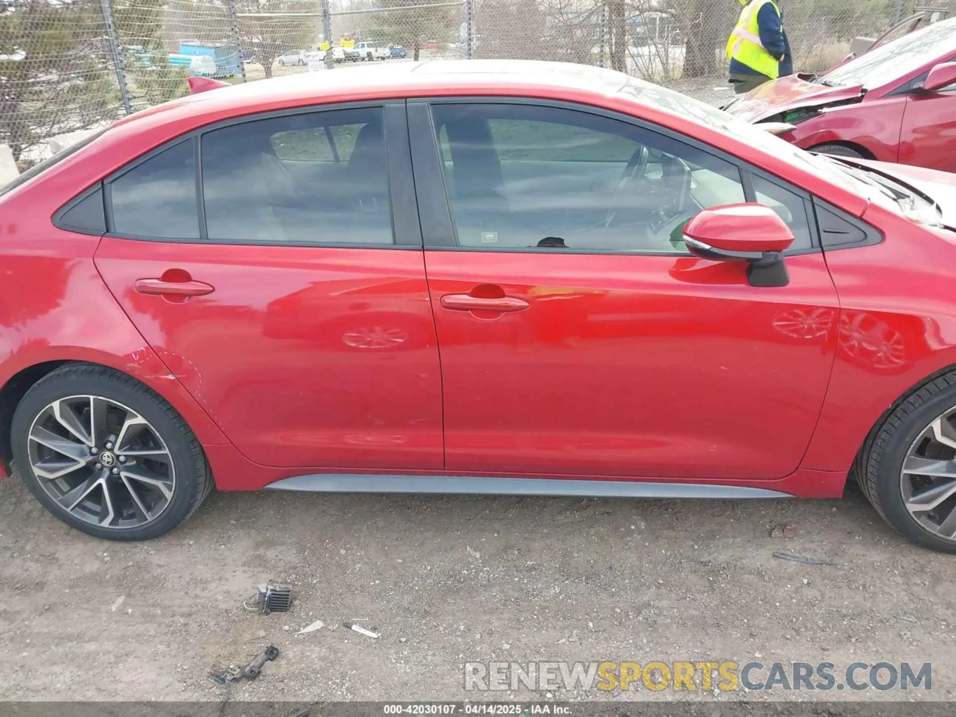 13 Photograph of a damaged car JTDP4RCE1LJ021517 TOYOTA COROLLA 2020