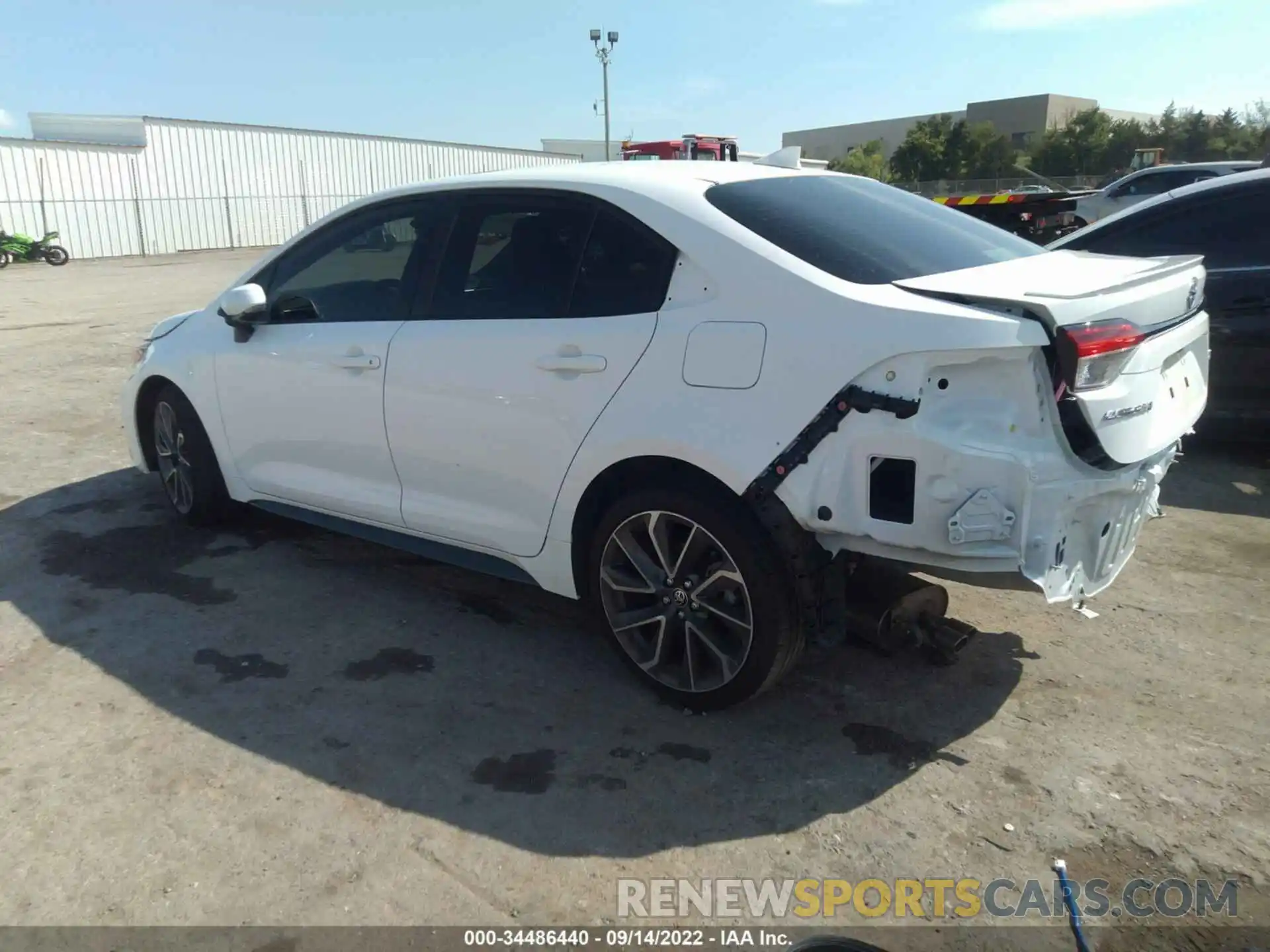 3 Photograph of a damaged car JTDP4RCE1LJ052363 TOYOTA COROLLA 2020