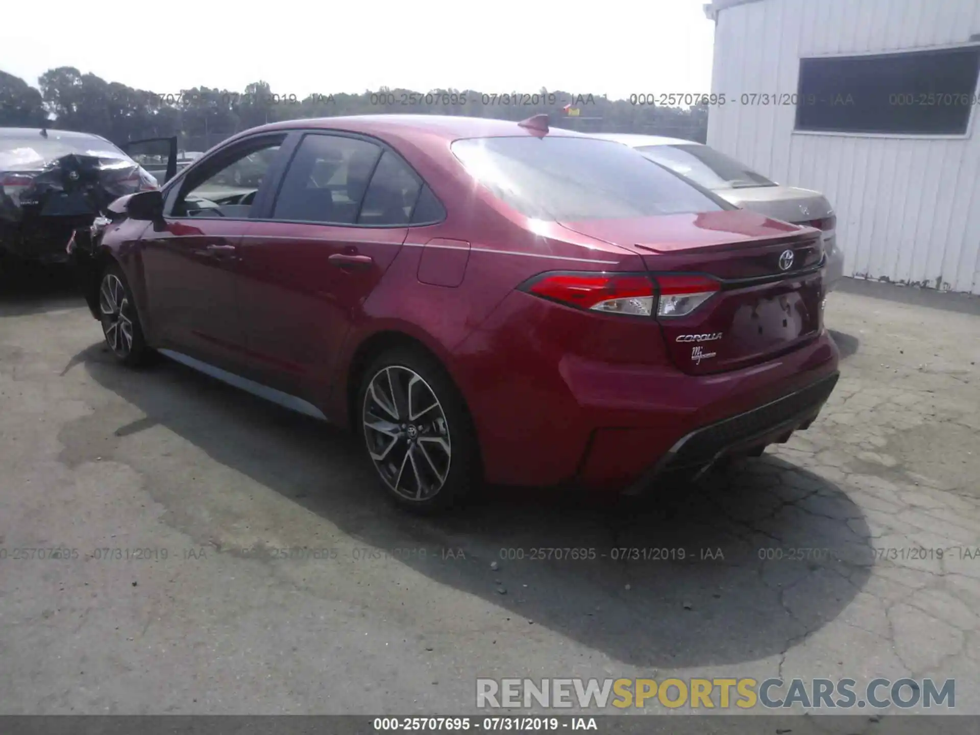 3 Photograph of a damaged car JTDP4RCE2LJ010798 TOYOTA COROLLA 2020