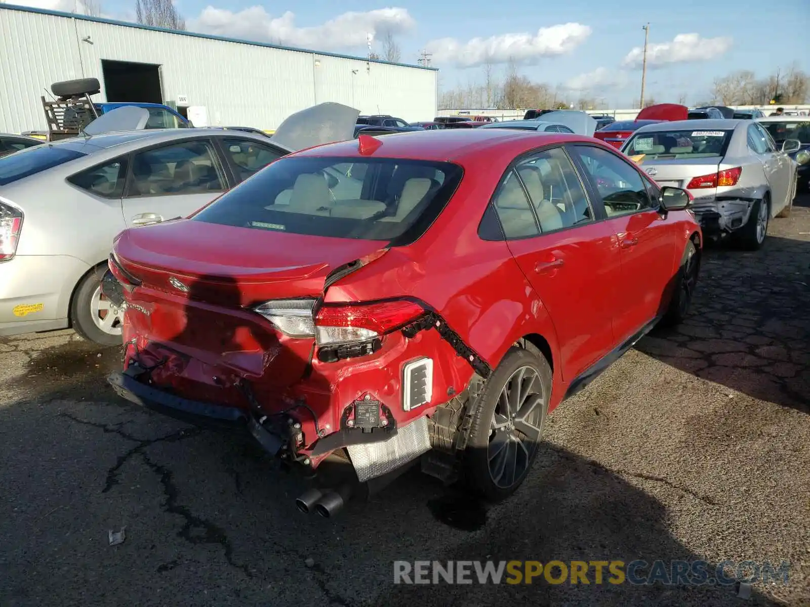 4 Photograph of a damaged car JTDP4RCE2LJ024734 TOYOTA COROLLA 2020