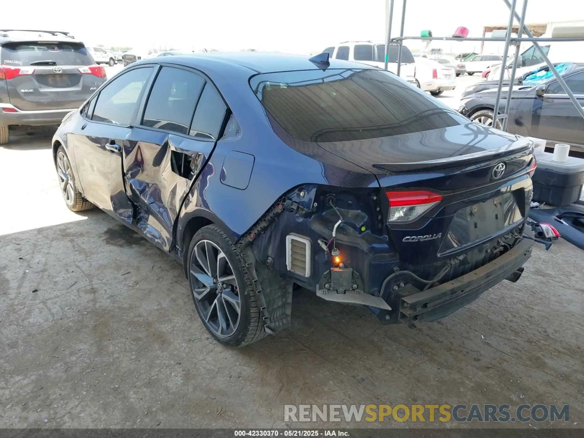 3 Photograph of a damaged car JTDP4RCE3LJ014536 TOYOTA COROLLA 2020
